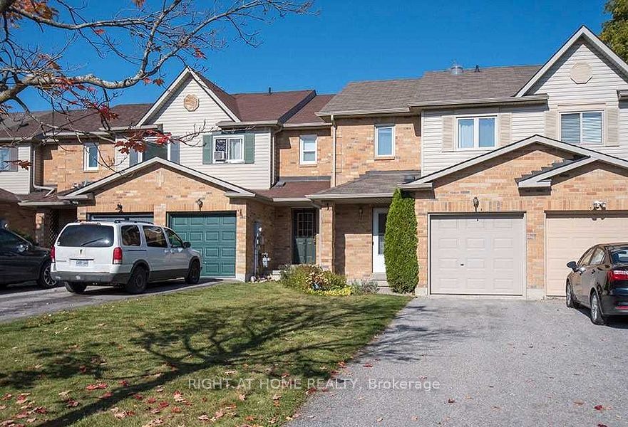 28 Bates Court, Barrie, ON L4N 8L8 photo 3