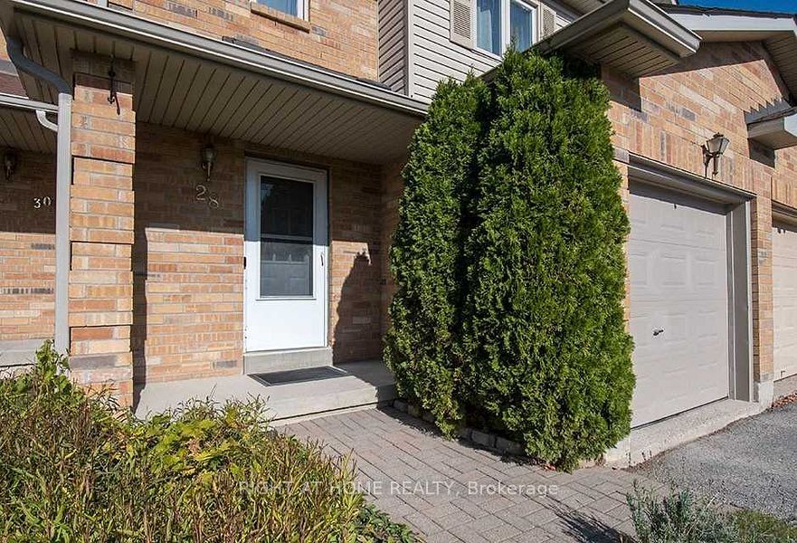 28 Bates Court, Barrie, ON L4N 8L8 photo 4