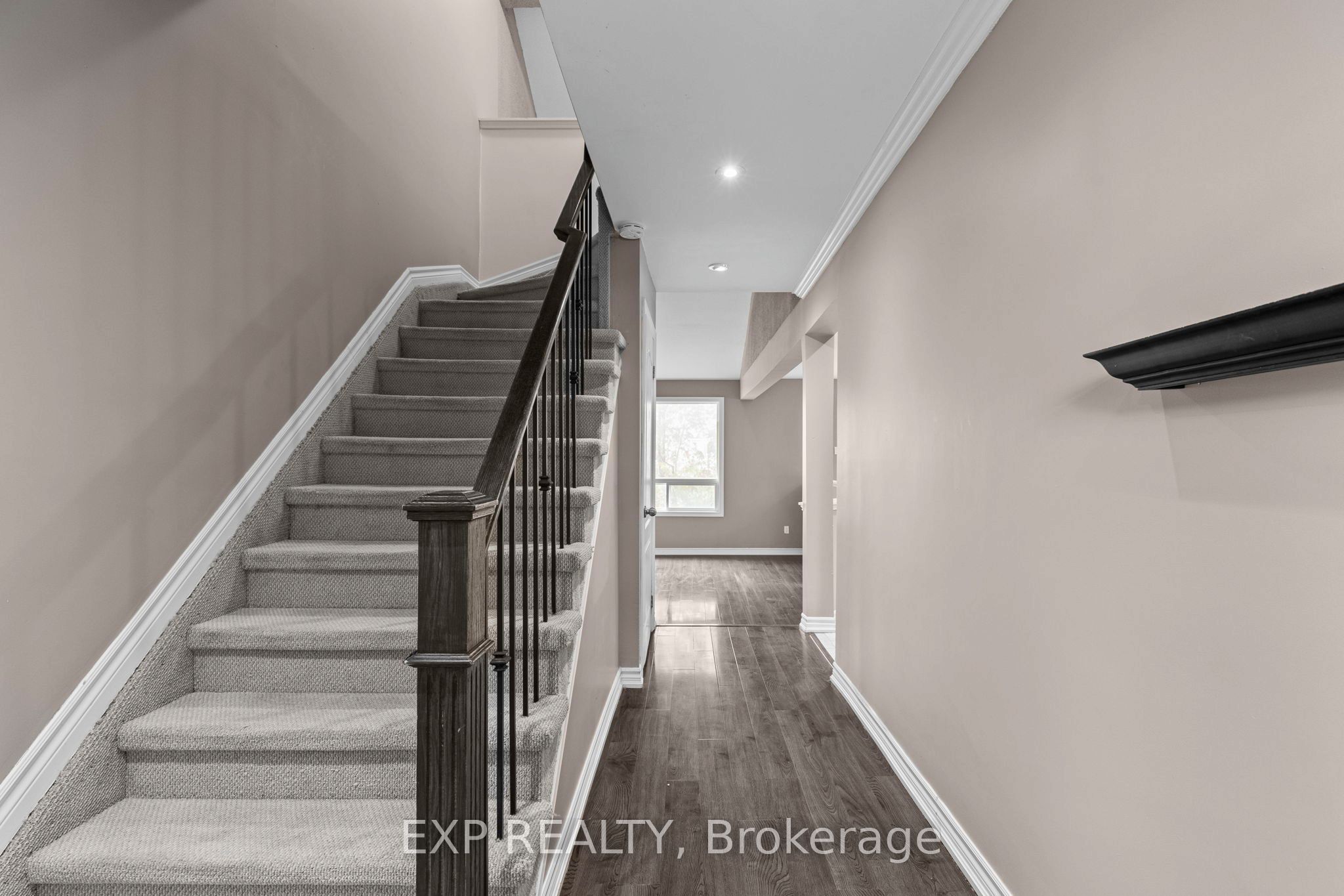 12 Lankin Boulevard 12, Orillia, ON L3V 6T1 photo 3
