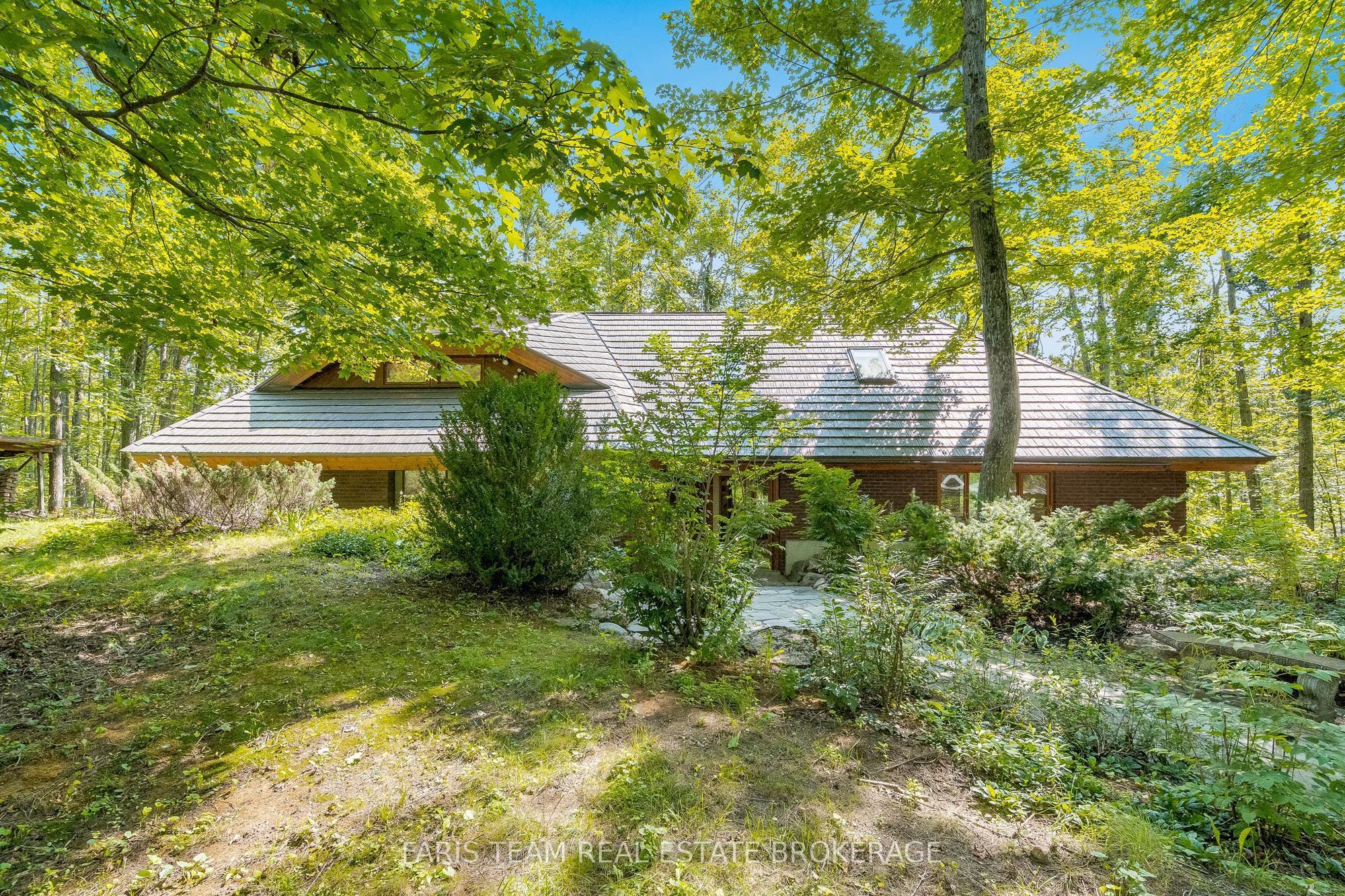 15 Scottdale Drive, Oro-Medonte, ON L0L 1T0 photo 2