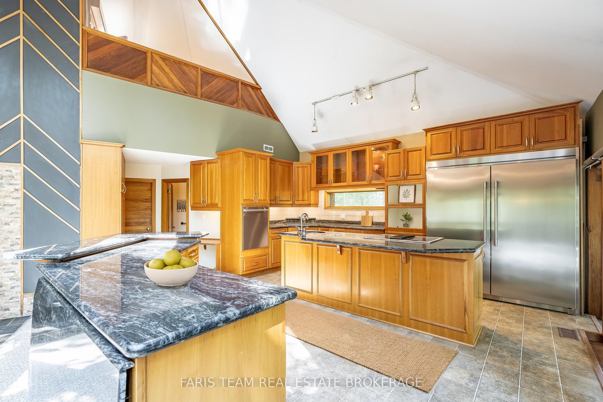 15 Scottdale Drive, Oro-Medonte, ON L0L 1T0 photo 5