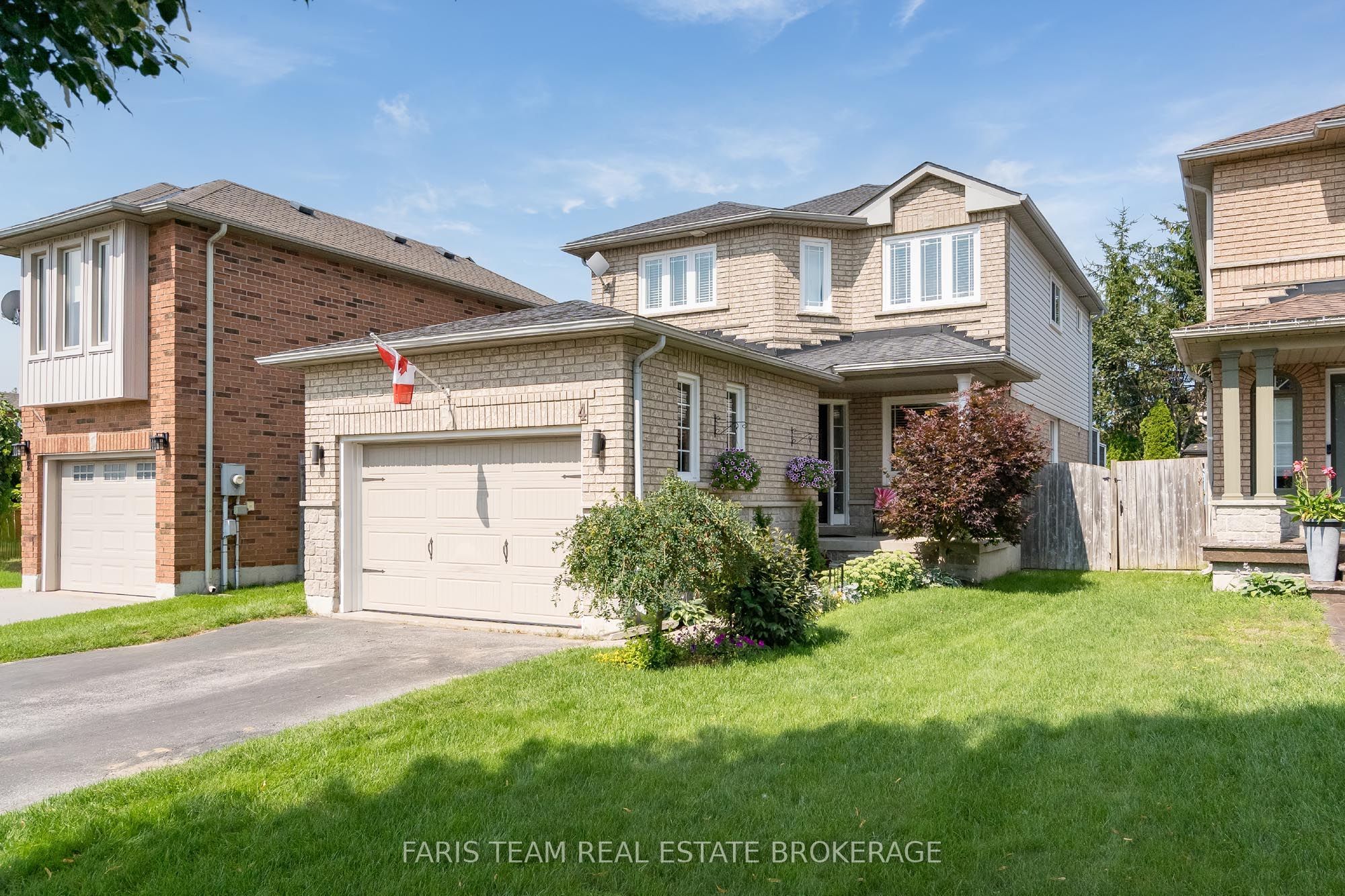 4 Bluegrass Drive, Barrie, ON L4N 9N6