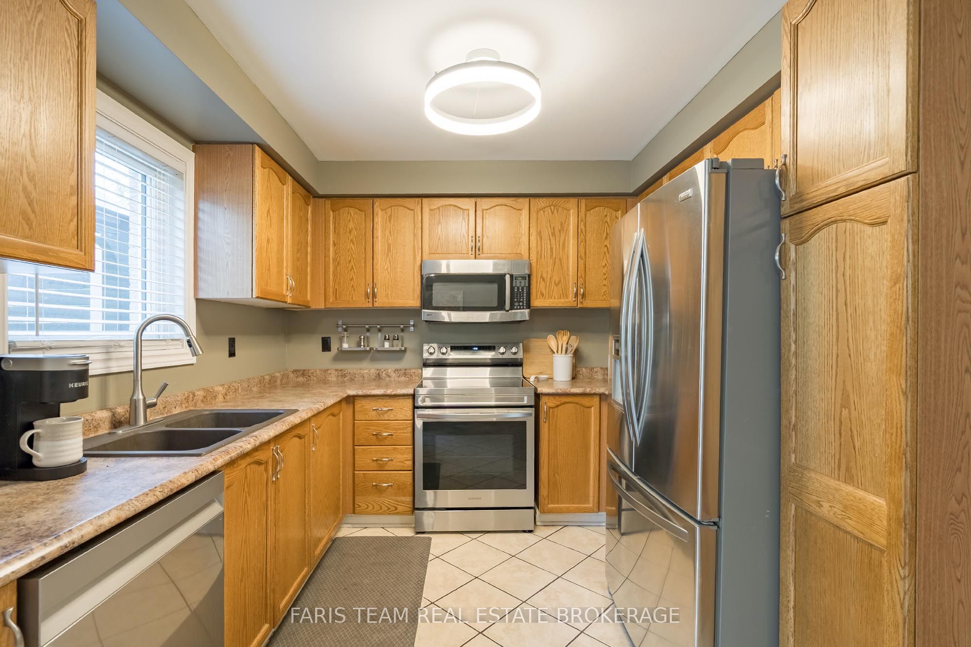 4 Bluegrass Drive, Barrie, ON L4N 9N6 photo 4