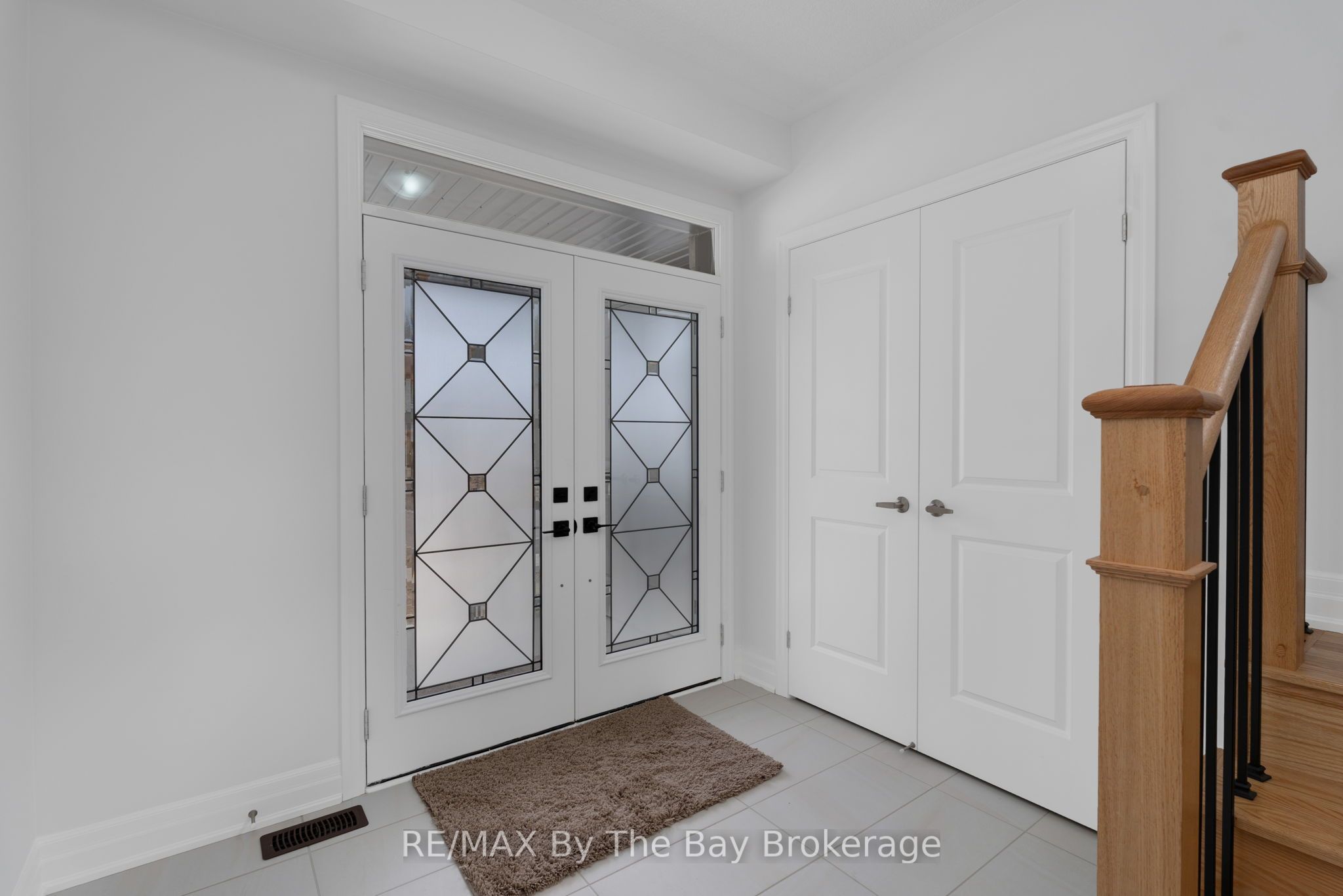 48 Del Ray Crescent, Wasaga Beach, ON L9Z 0N8 photo 2