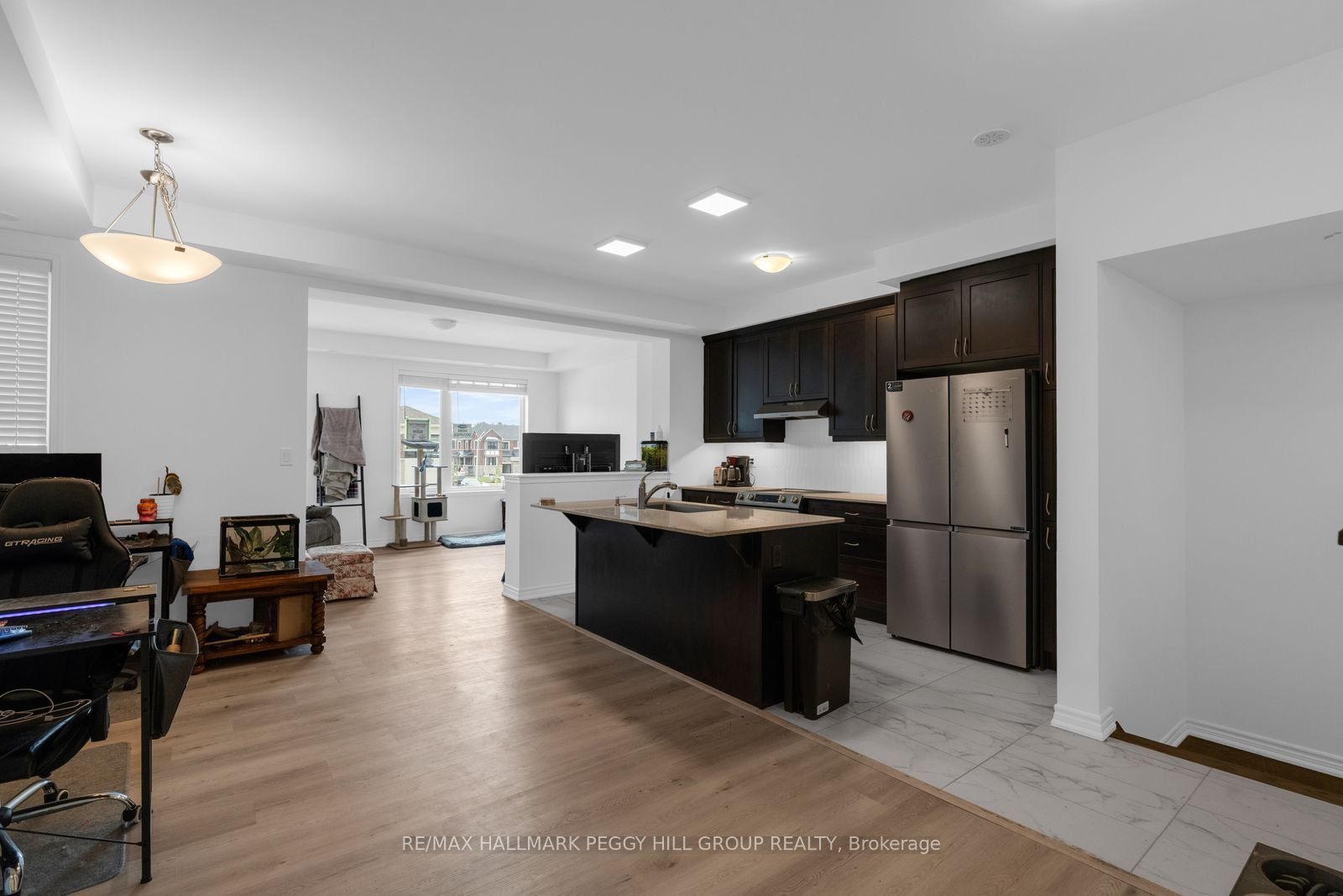 82 Yorkshire Drive, Barrie, ON L9J 1B5 photo 3