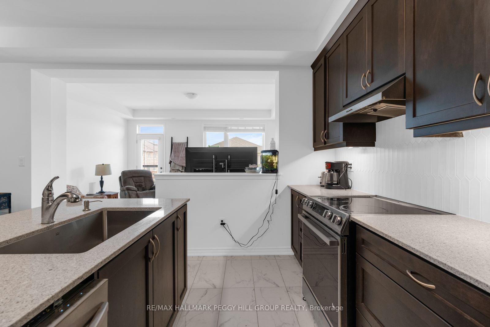82 Yorkshire Drive, Barrie, ON L9J 1B5 photo 5