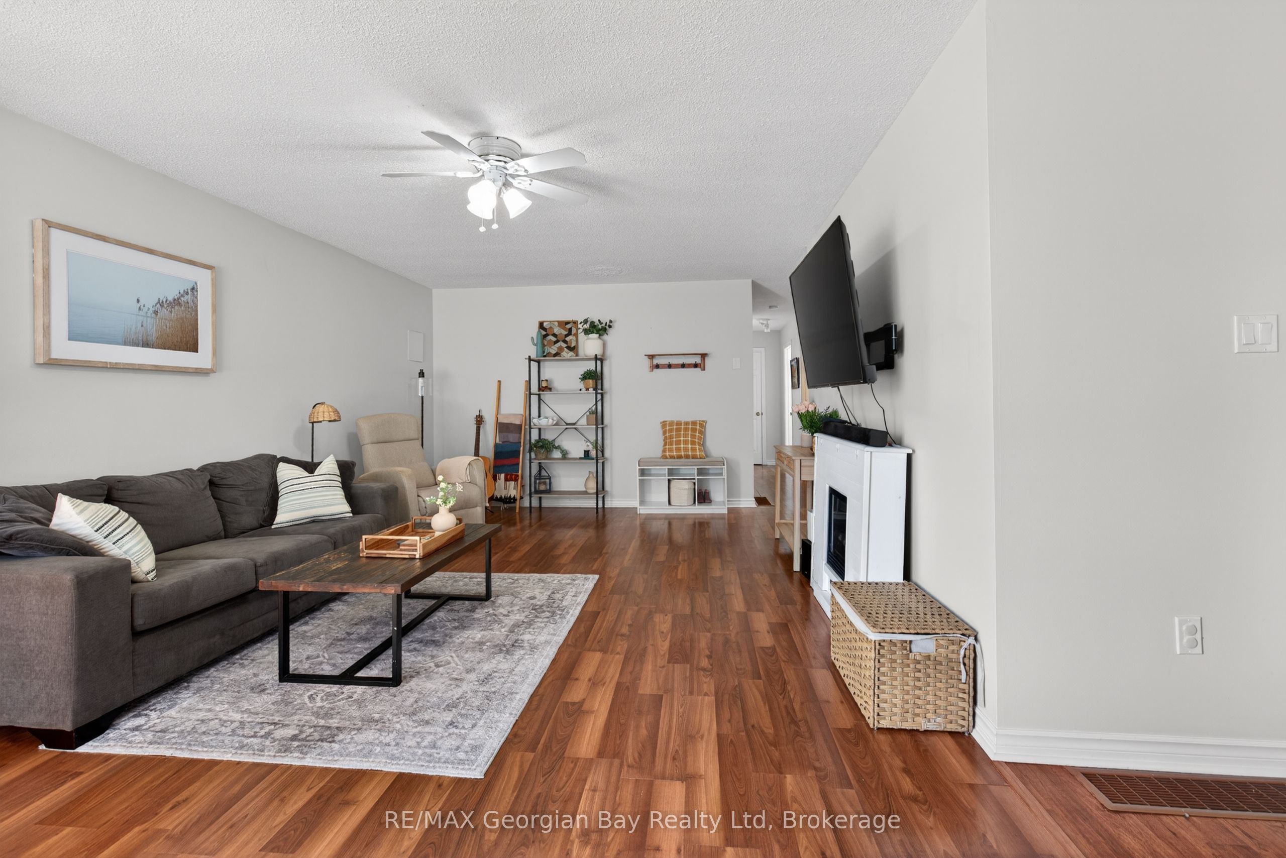 1060 HARBOURVIEW Drive, Midland, ON L4R 5J4 photo 4