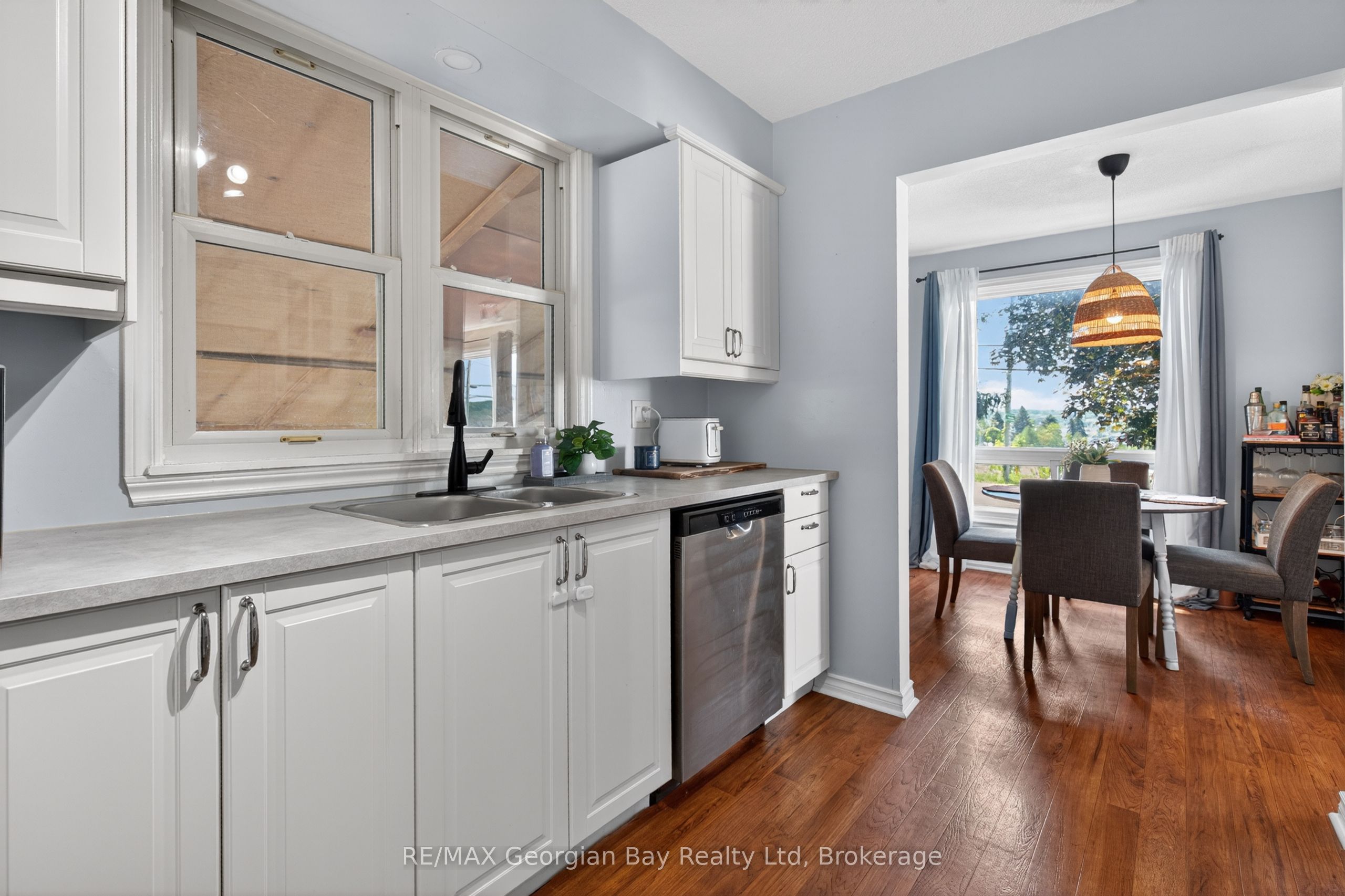 1060 HARBOURVIEW Drive, Midland, ON L4R 5J4 photo 5