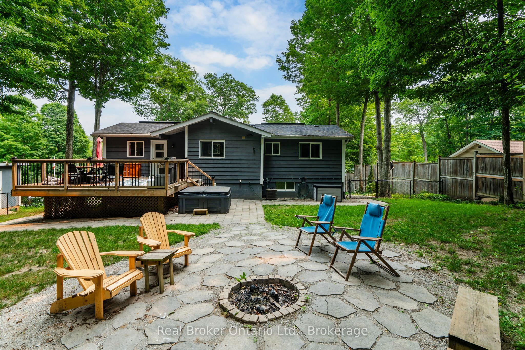 120 Farlain Lake Road W, Tiny, ON L9M 0B9 photo 2
