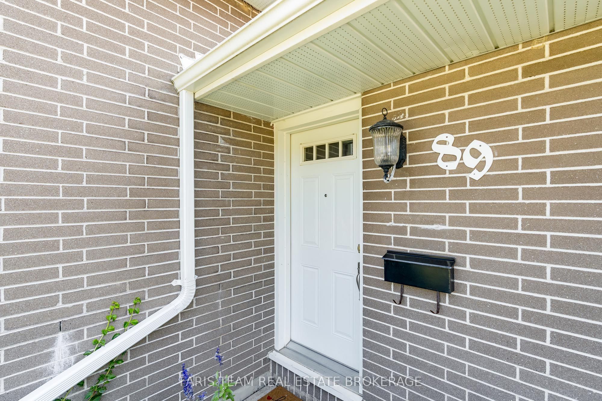 89 Steel Street, Barrie, ON L4M 2G1 photo 3