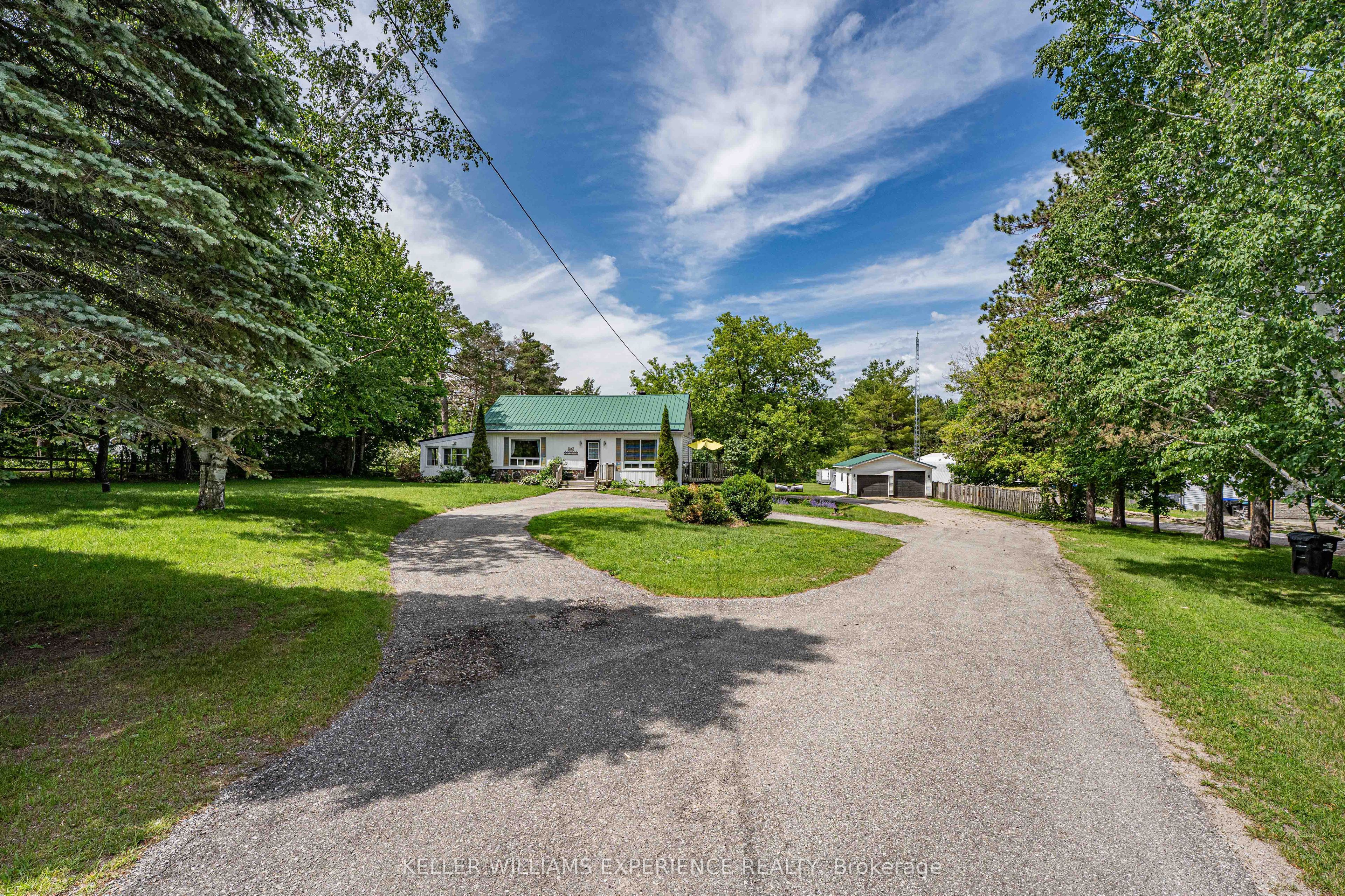 3514 PENETANGUISHENE Road, Oro-Medonte, ON L4M 4Y8 photo 3