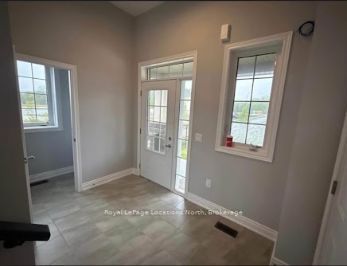 39 Stately Drive, Wasaga Beach, ON L9Z 0L9 photo 2
