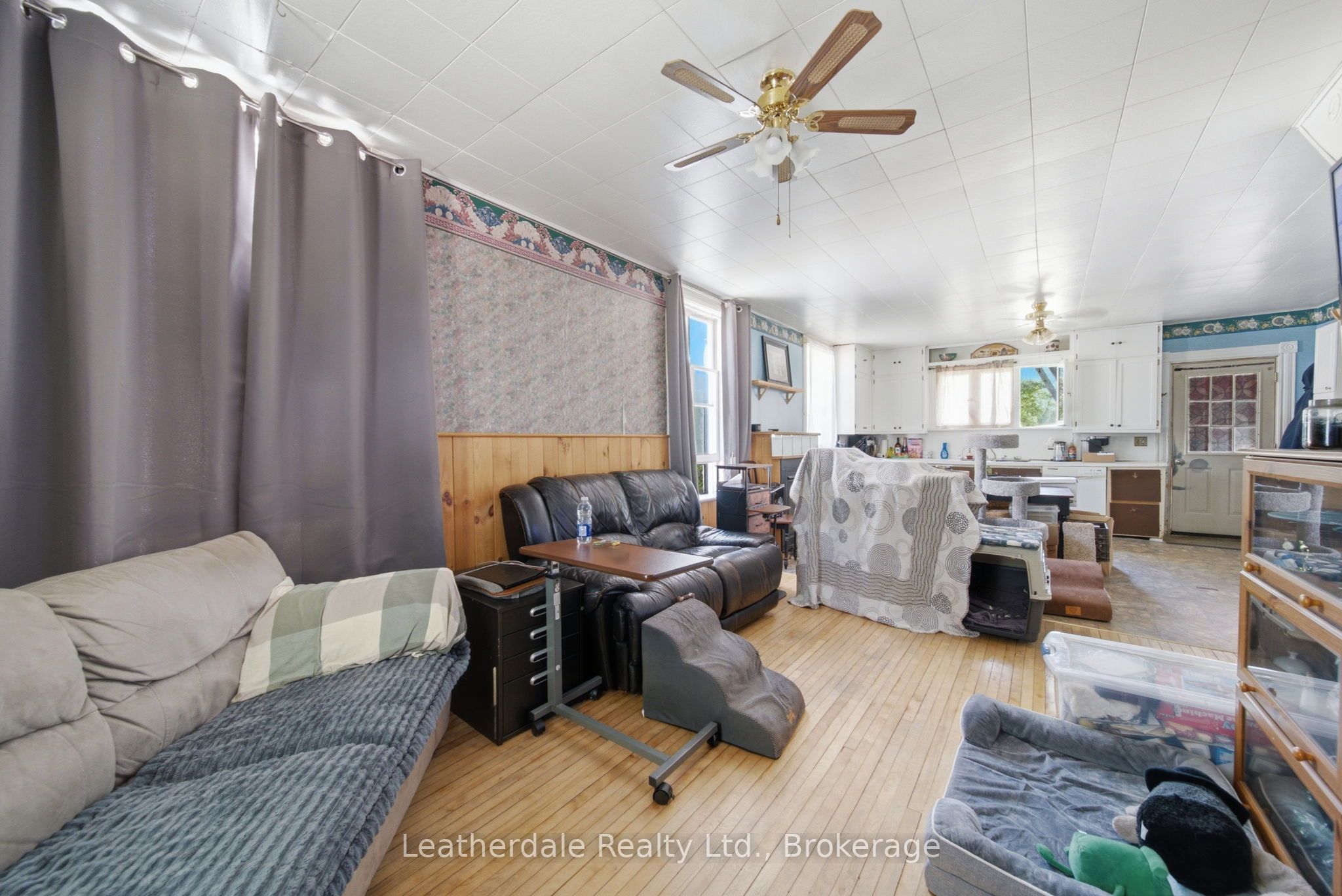 87 Bond Street, Orillia, ON L3V 1J7 photo 3