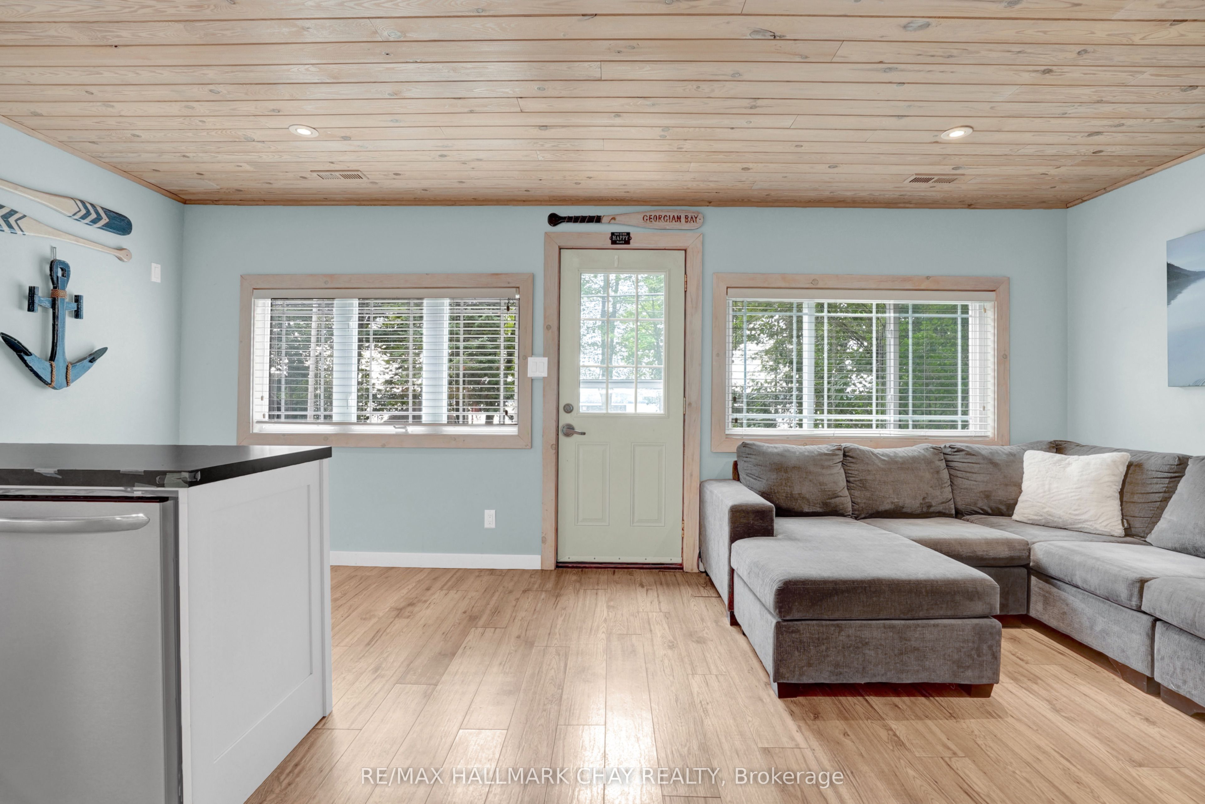 375 Robins Point Road, Tay, ON L0K 2A0 photo 5