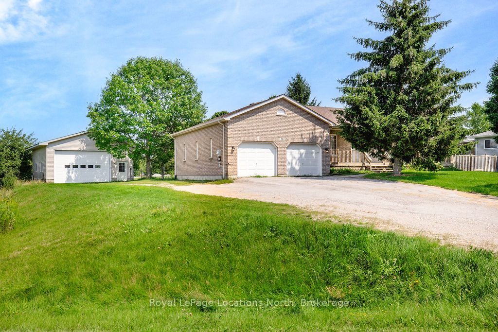 28 Marl Creek Drive, Springwater, ON L0L 2K0 photo 4