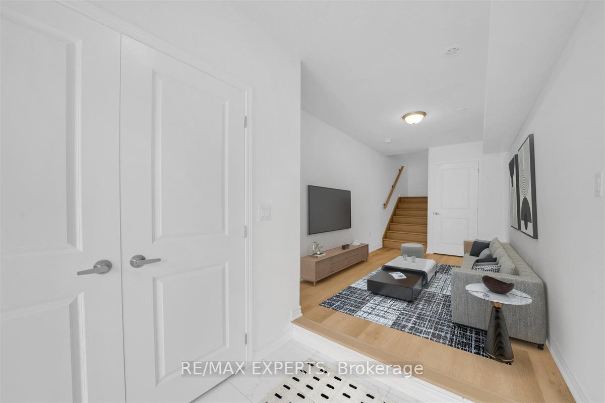 57 Wyn Wood Lane, Orillia, ON L3V 8P6 photo 5