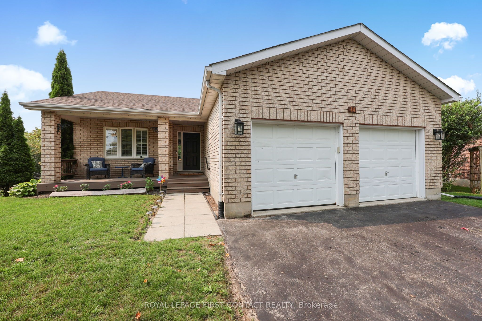 14 HUNTER Court, Springwater, ON L0L 1P0 photo 2