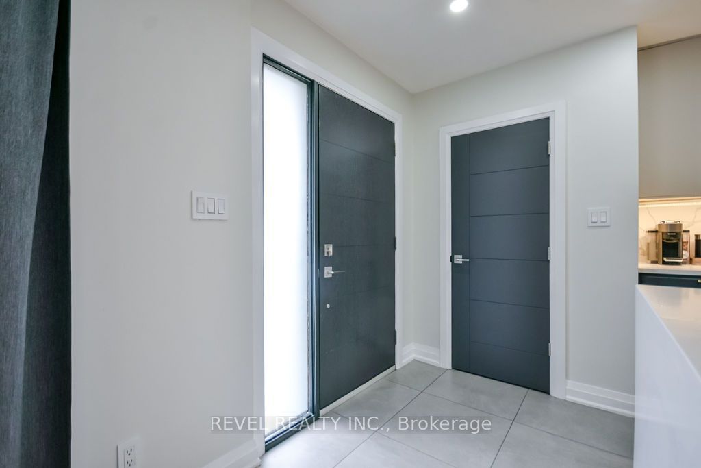 20 Cynthia Court, Barrie, ON L4M 2X4 photo 4