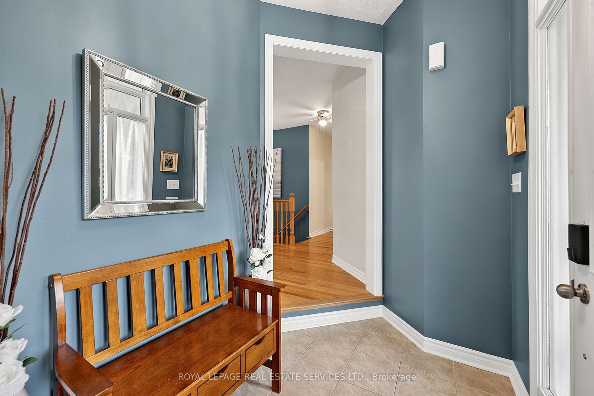 17 LEEWARD Circle, Wasaga Beach, ON L9Z 0E9 photo 4