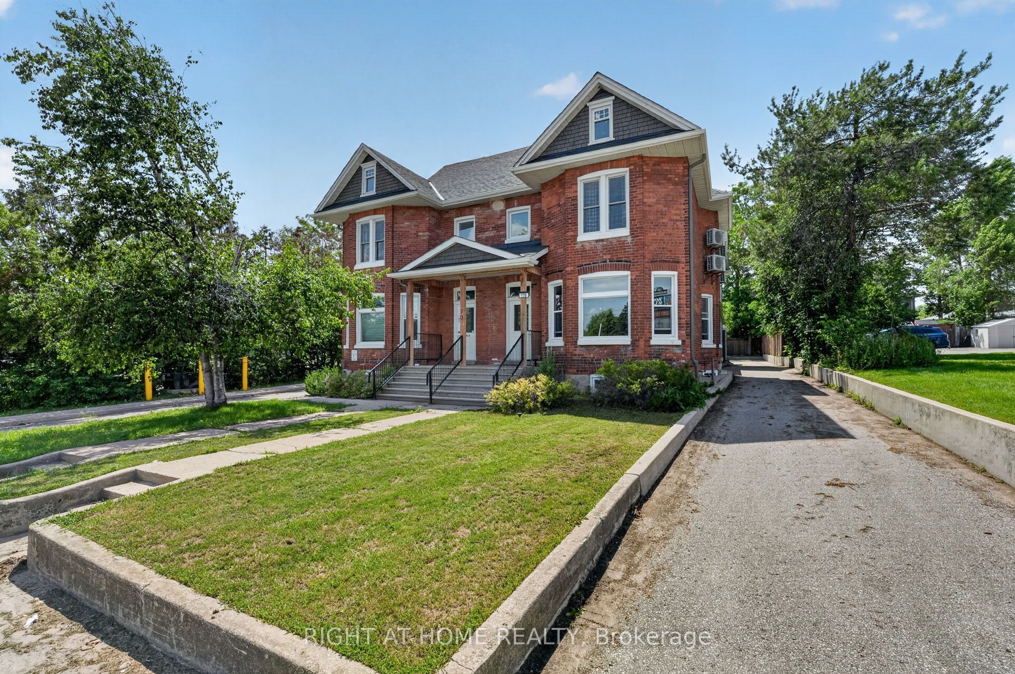 170 Bradford Street 204, Barrie, ON L4N 3B5 photo 2
