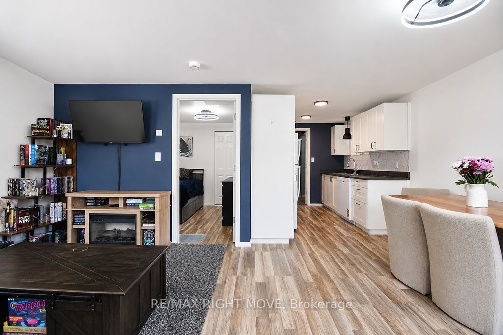 3301 Pleasant Road, Severn, ON L3V 6H3 photo 4