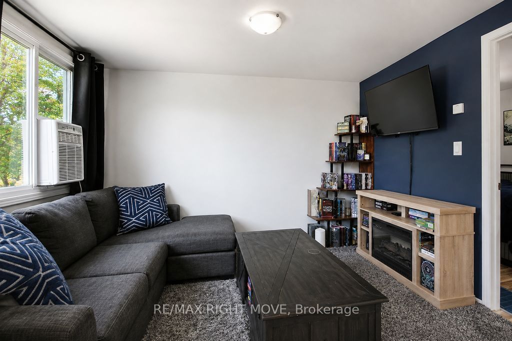 3301 Pleasant Road, Severn, ON L3V 6H3 photo 5