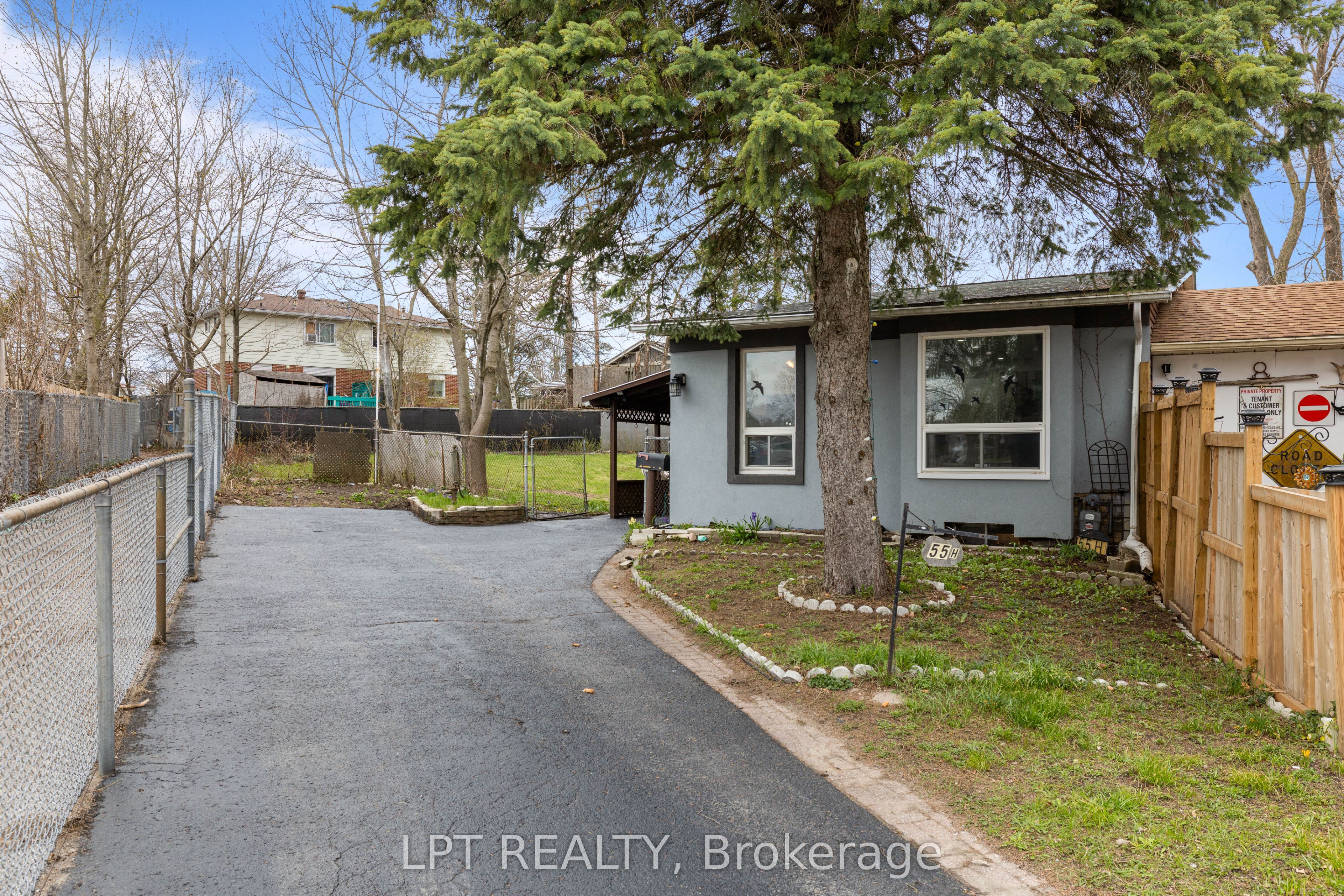 55H Chaucer Crescent, Barrie, ON L4N 4T8 photo 2