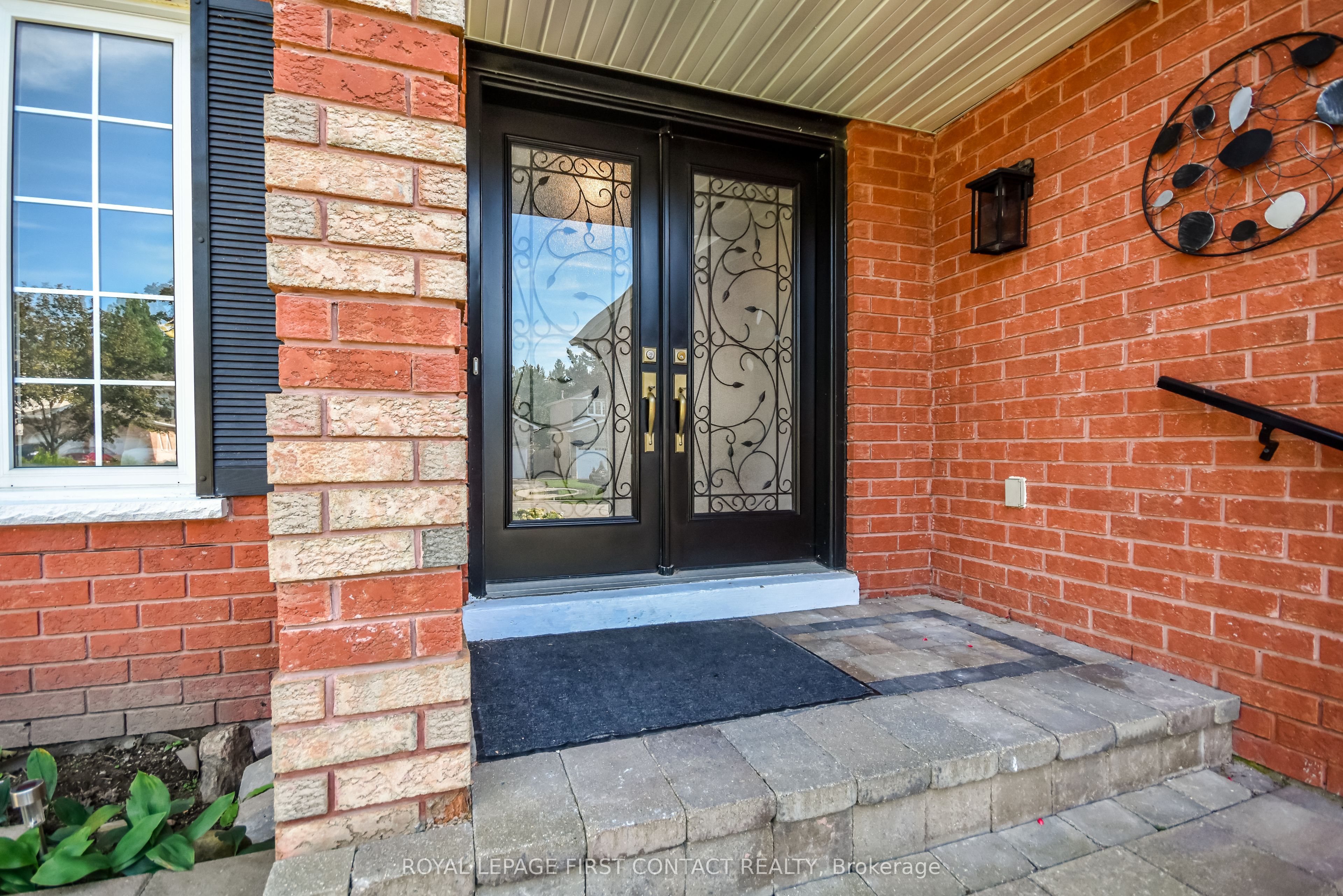 34 Bear Creek Drive, Barrie, ON L4N 9M6 photo 4