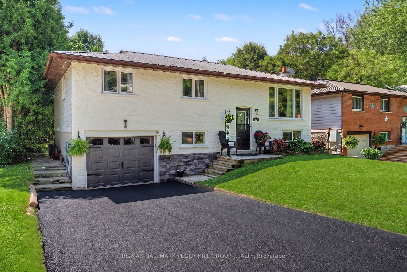11 Harriet Street, Severn, ON L0K 1E0