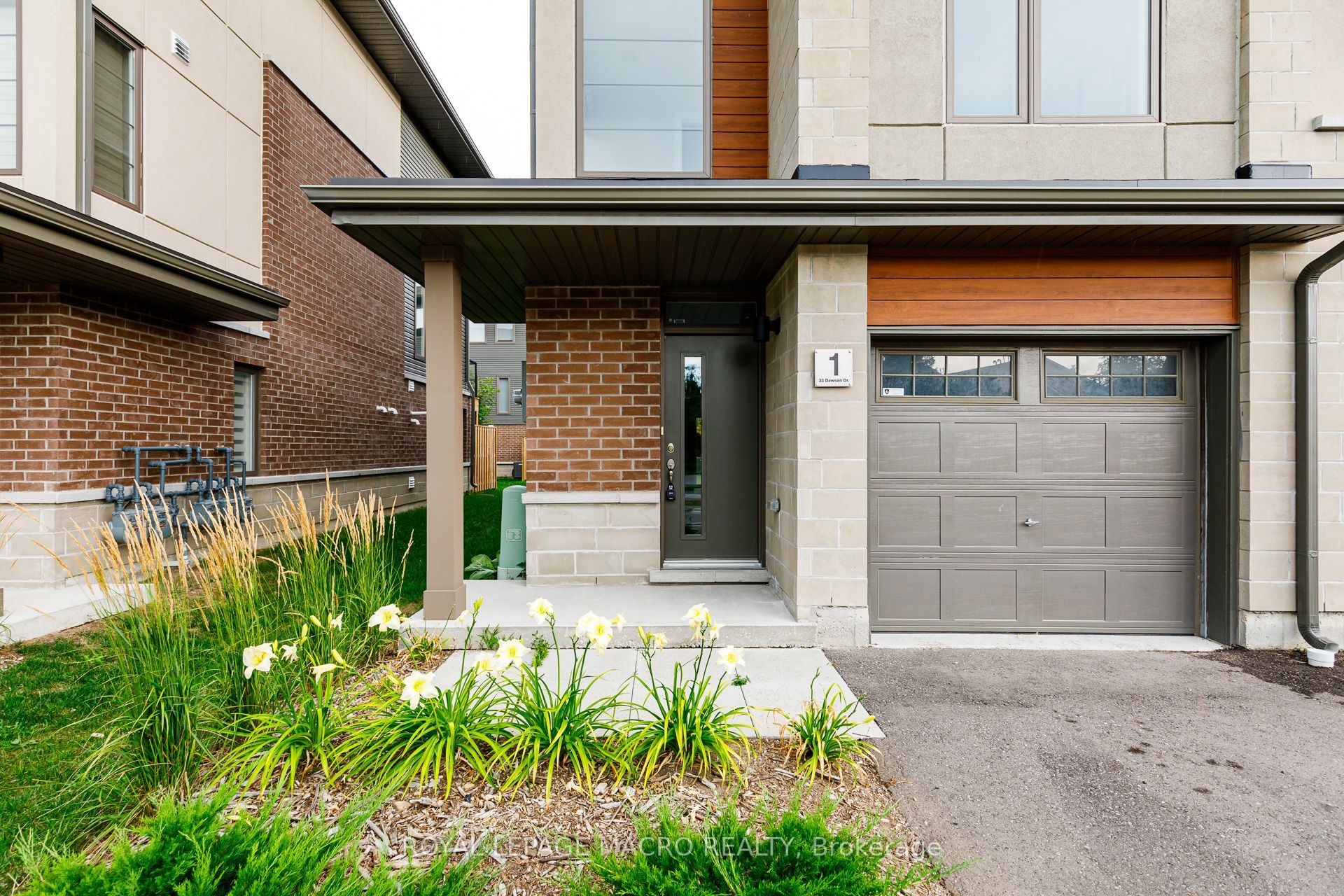 33 Dawson Drive 1, Collingwood, ON L9Y 5T1 photo 2