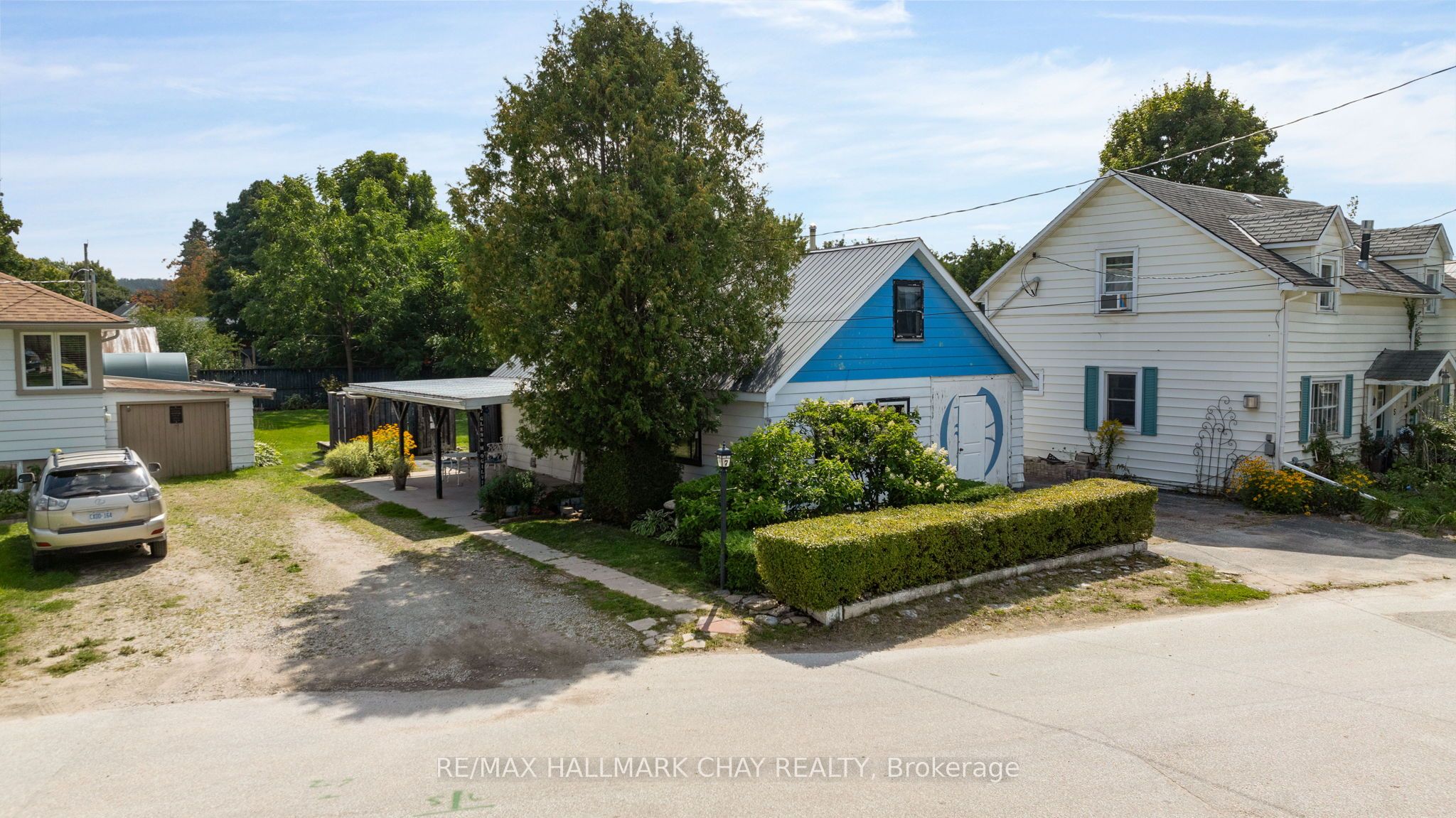 7 Caroline Street E, Clearview, ON L0M 1G0 photo 2