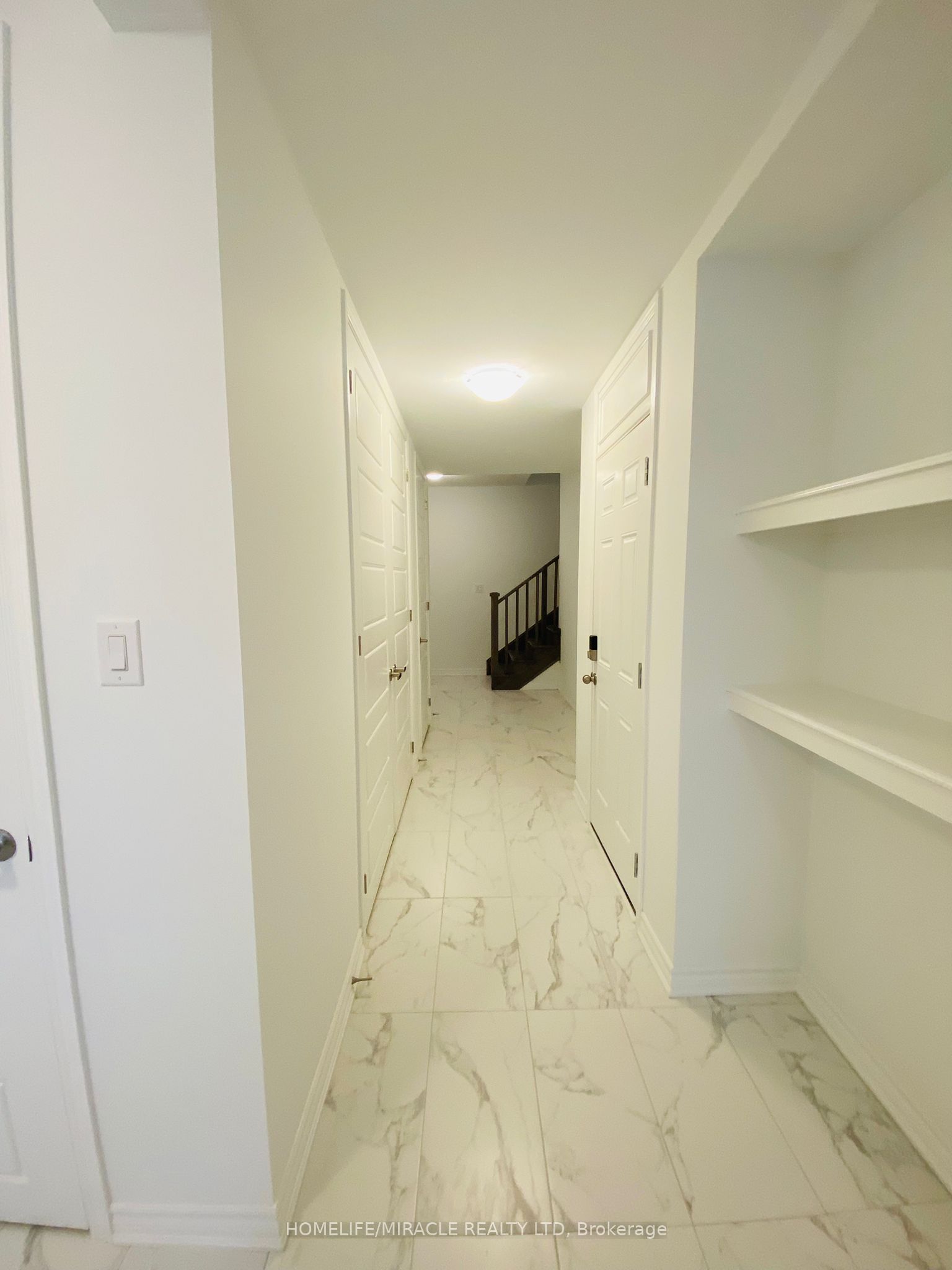20 Ennerdale Street, Barrie, ON L9J 1A2 photo 2
