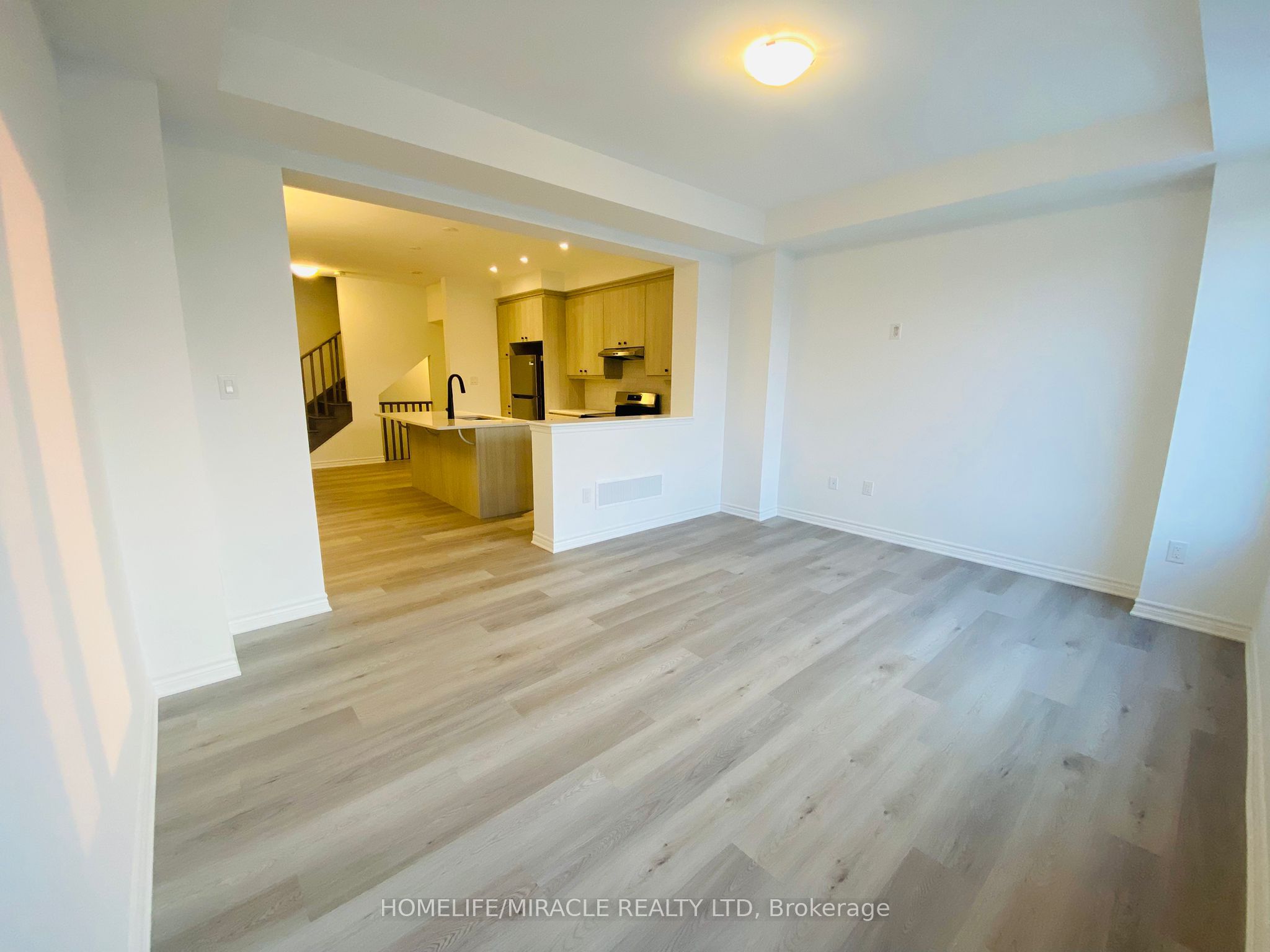 20 Ennerdale Street, Barrie, ON L9J 1A2 photo 5