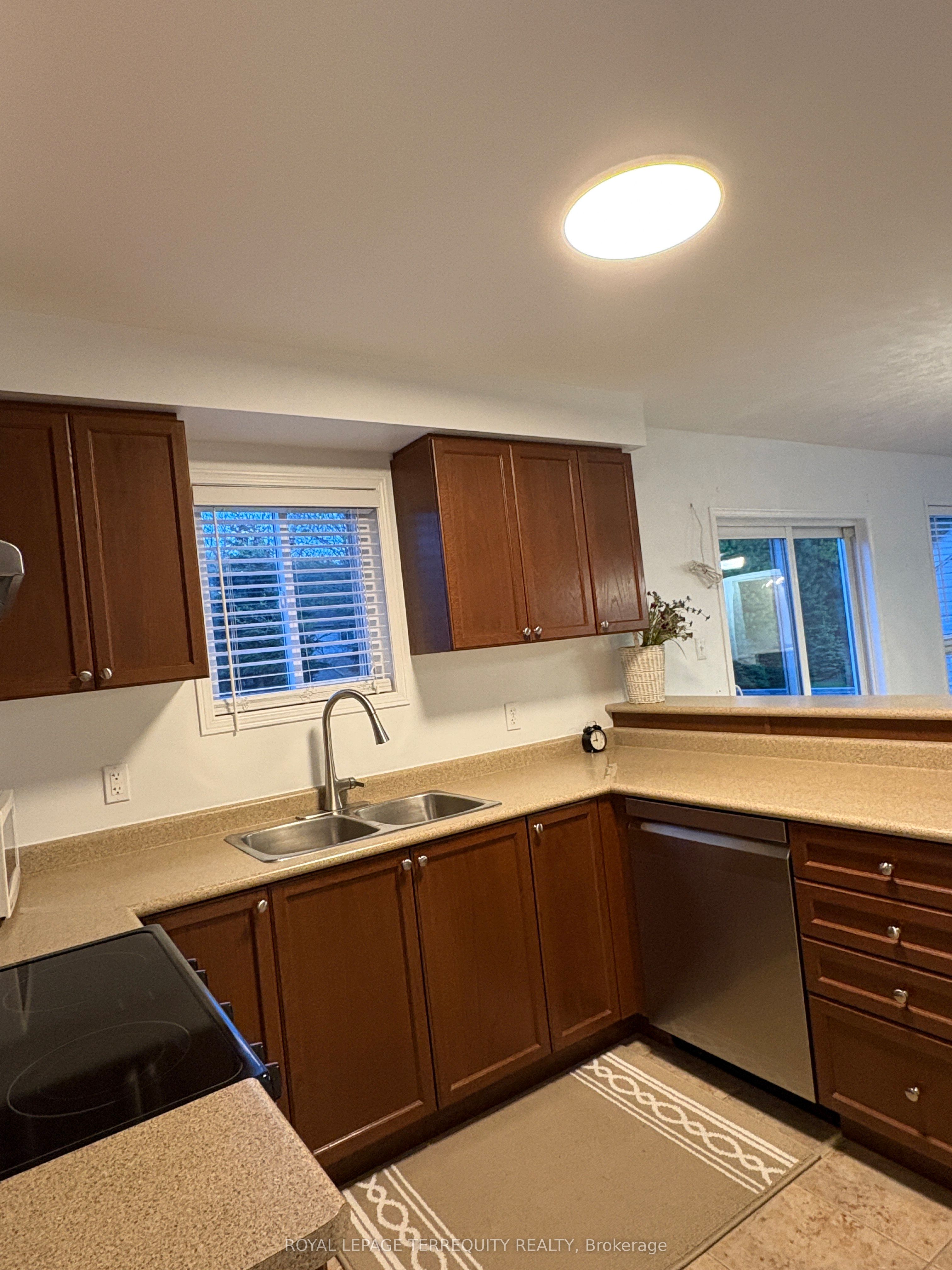 55 Regina Boulevard, Wasaga Beach, ON L9Z 1M8 photo 5