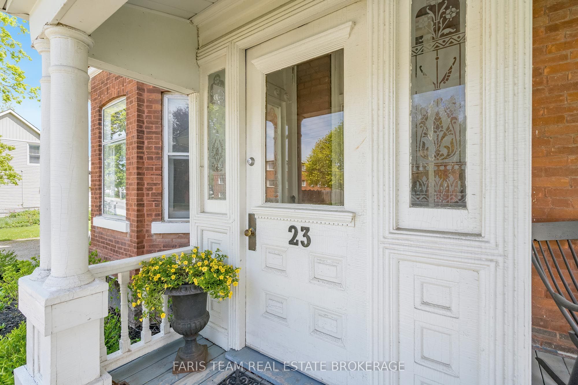 23 Yonge Street S, Springwater, ON L0L 1P0 photo 3