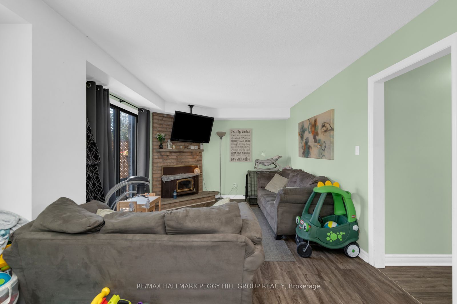 187 Johnson Street, Barrie, ON L4M 5Y9 photo 4