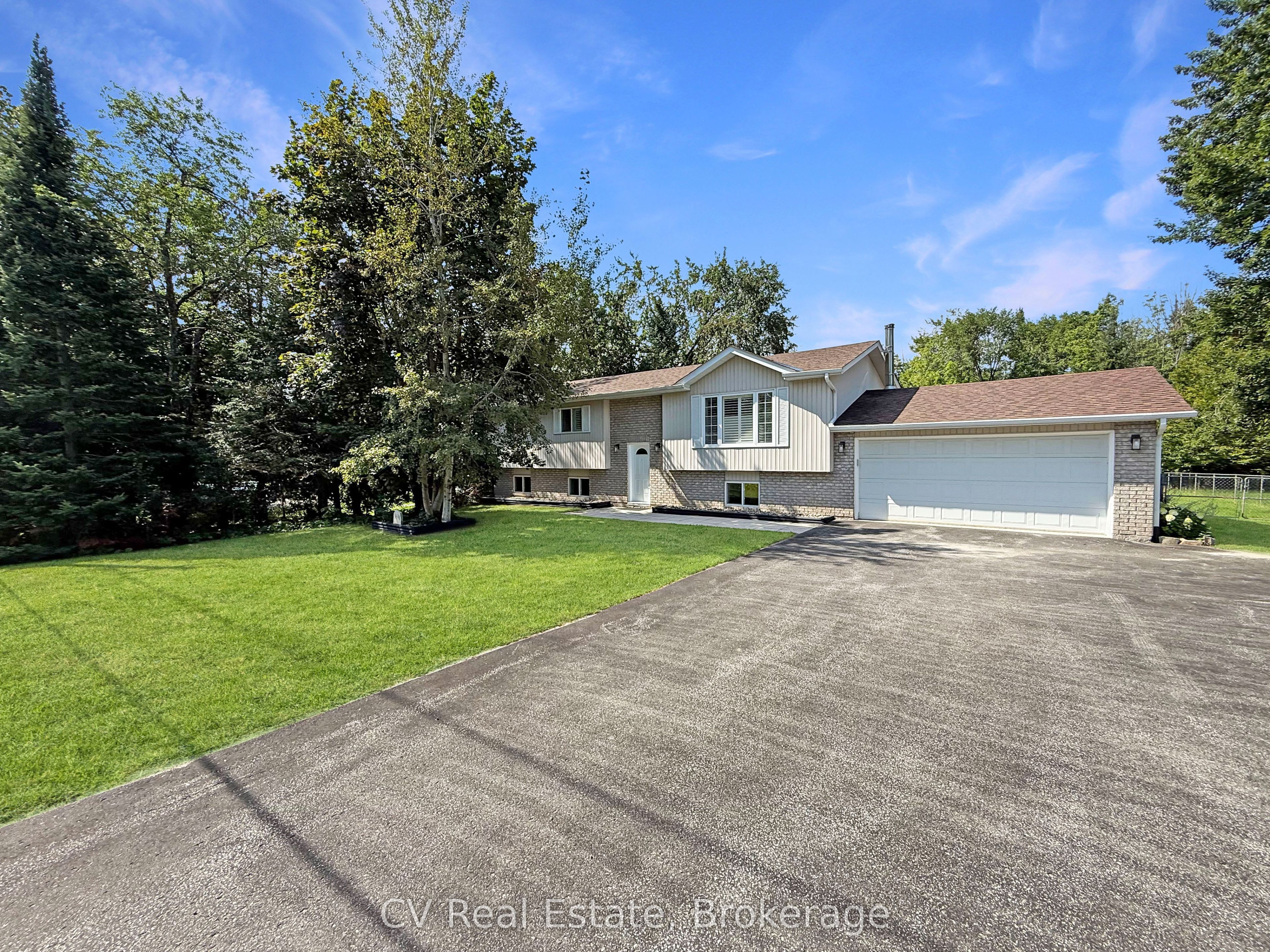 3698 George Johnston Road, Springwater, ON L9X 1T9 photo 2