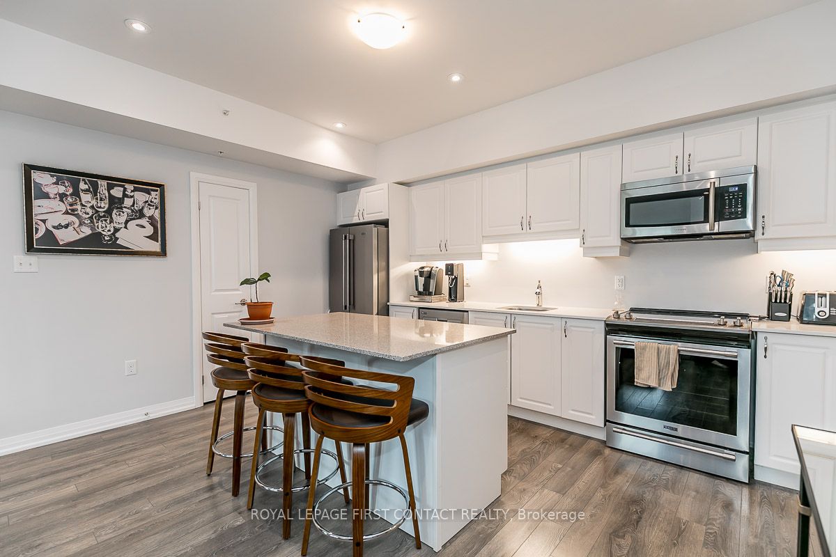 300 Essa Road 501, Barrie, ON L9J 0B9 photo 3