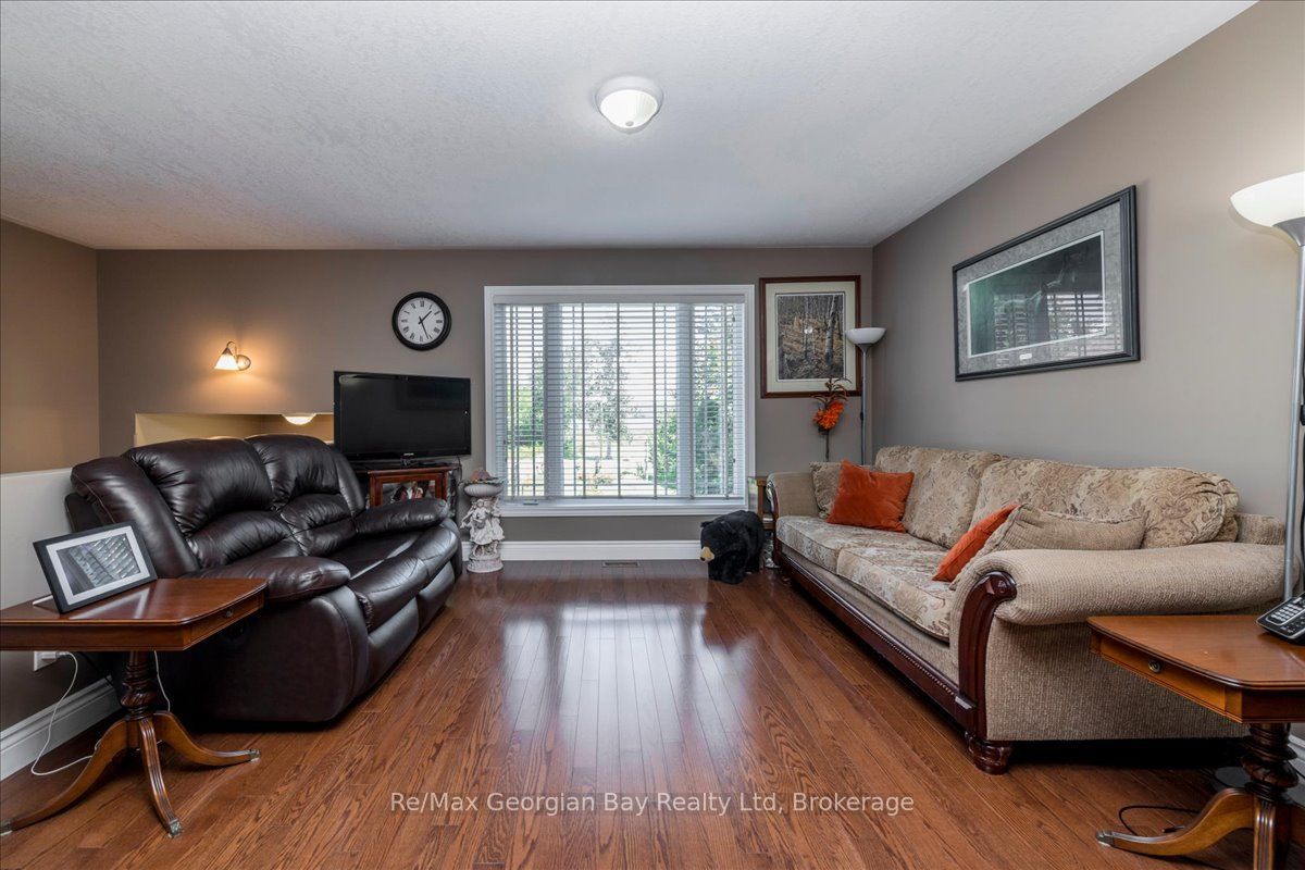110 Maskinonge Road, Tay, ON L0K 2A0 photo 4