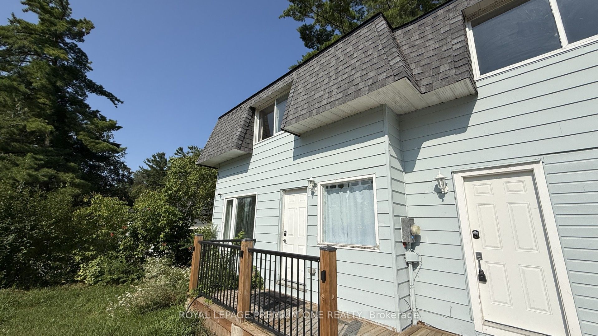 512 MOSLEY Street UNIT A, Wasaga Beach, ON L9Z 2J4 photo 2