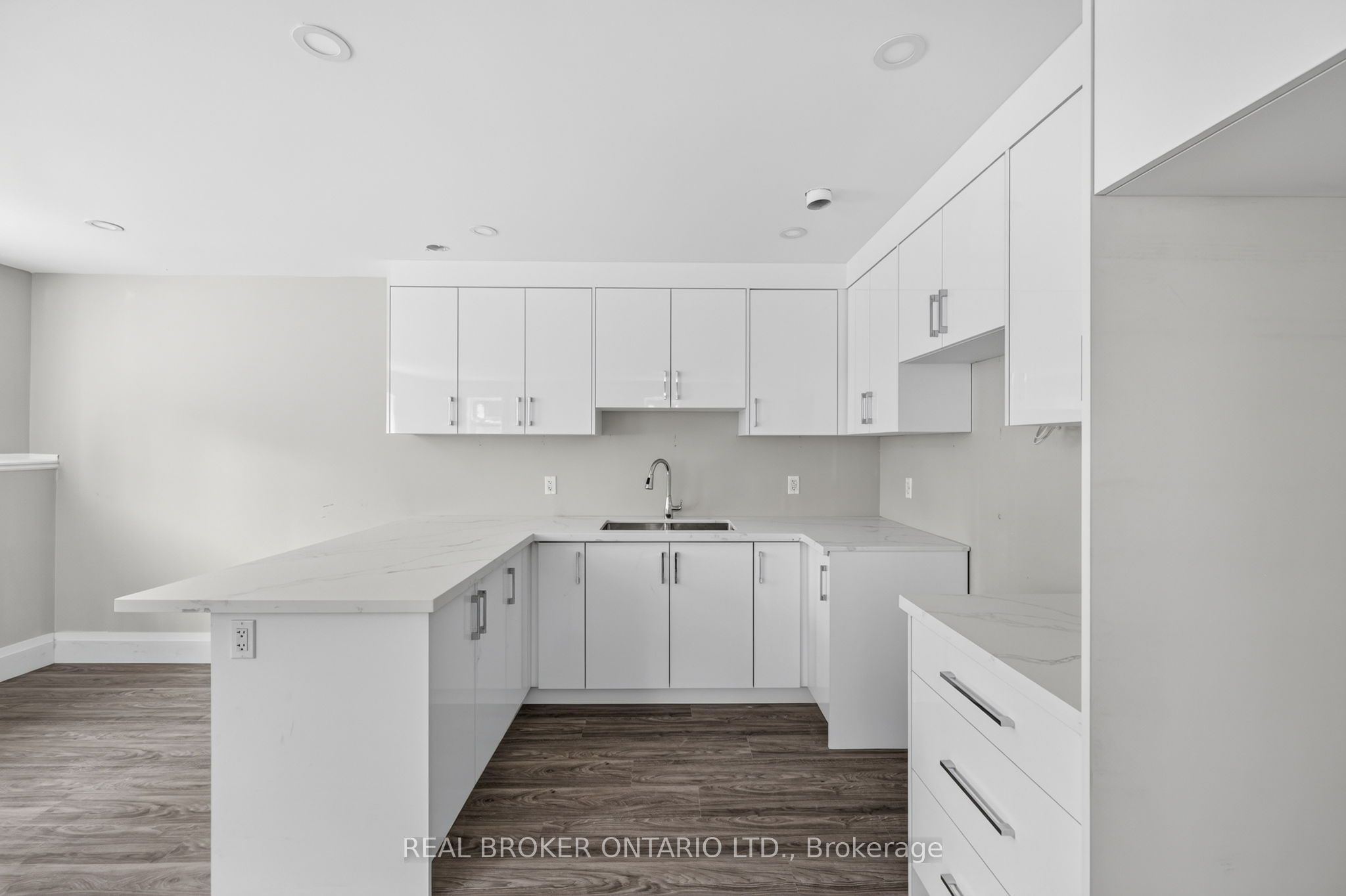 436 5th Avenue #1, Tay, ON L0K 1R0 photo 4