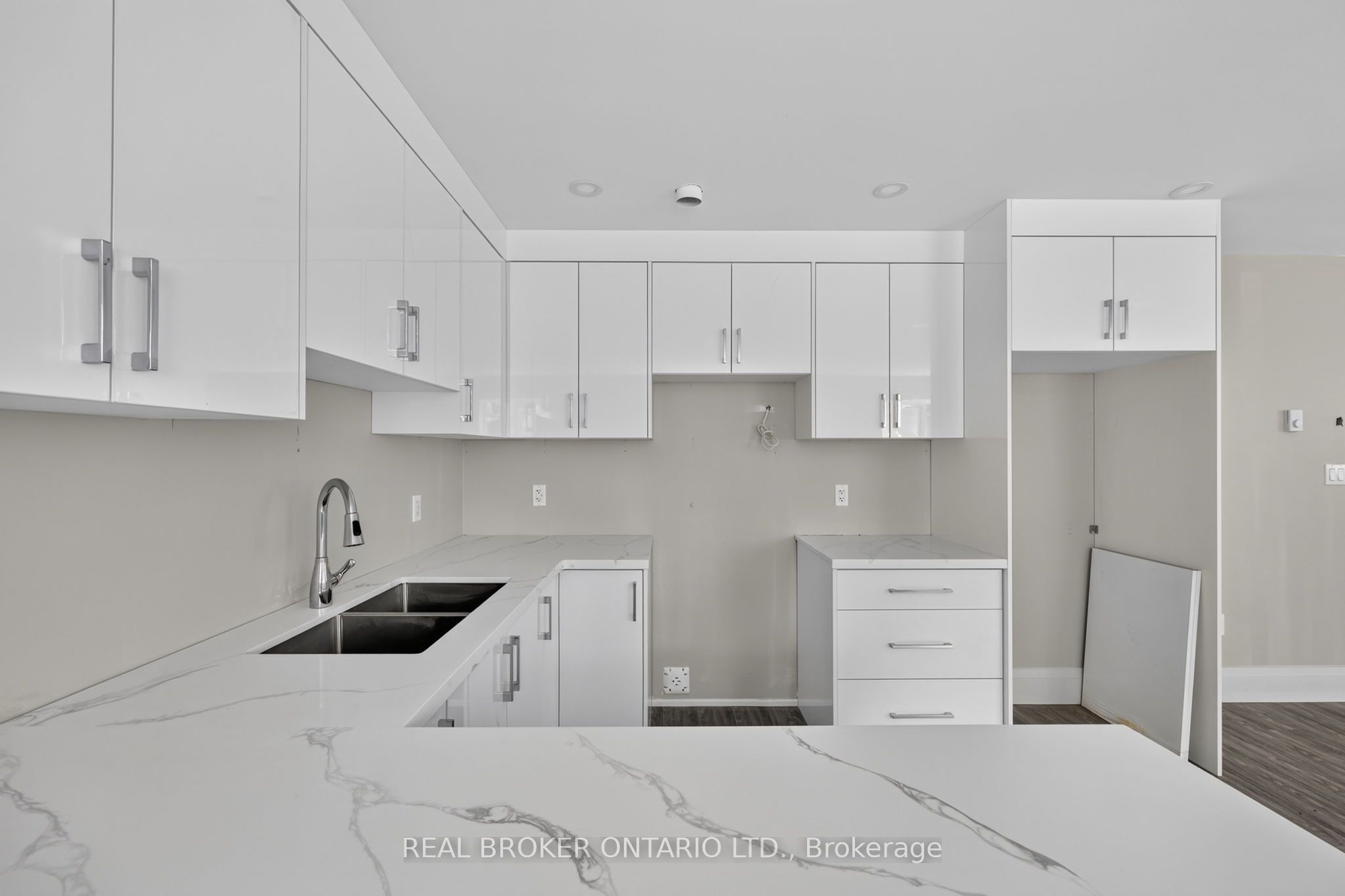 436 5th Avenue #1, Tay, ON L0K 1R0 photo 5