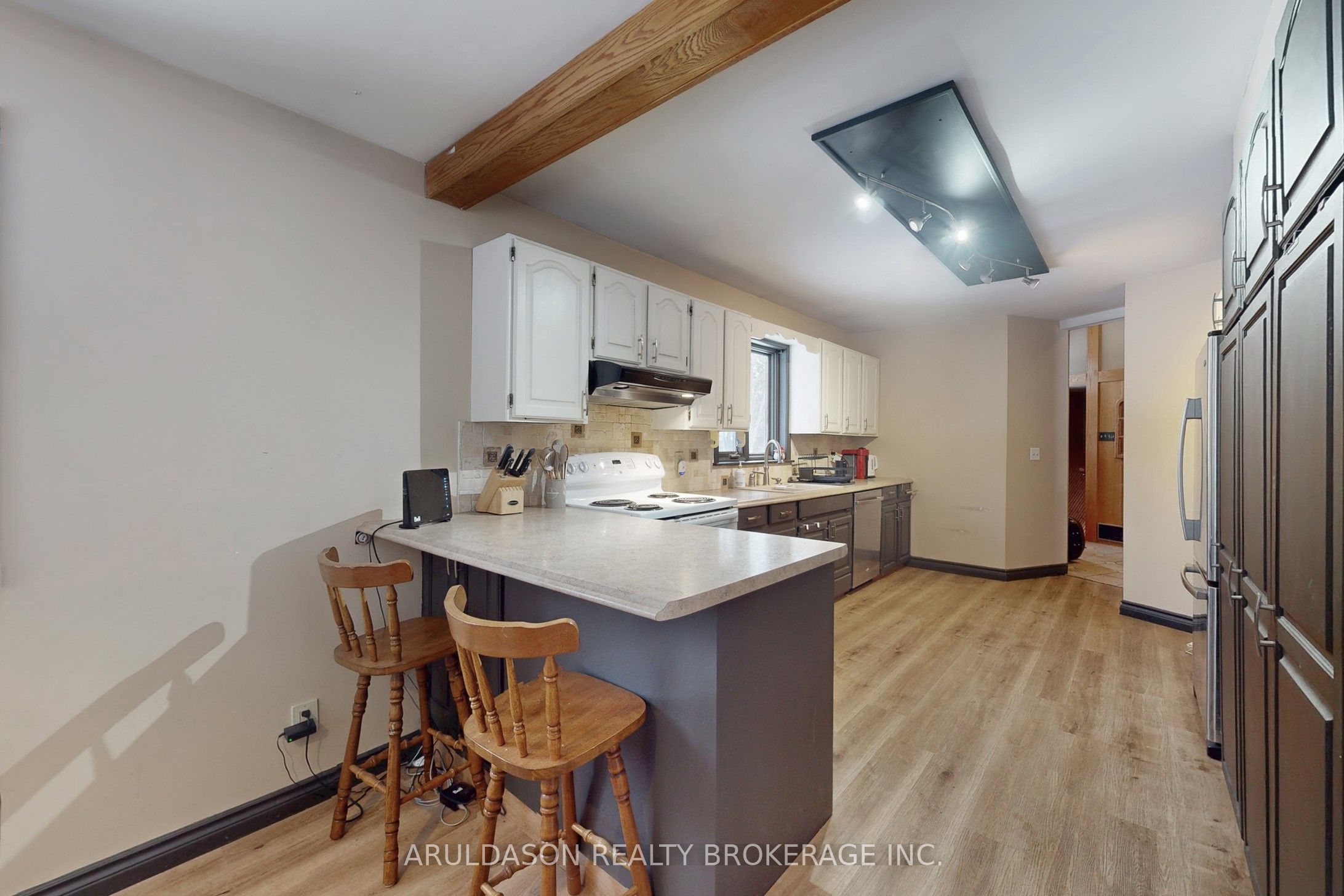 1208 Birchcliffe Crescent, Severn, ON L3V 6H4 photo 5