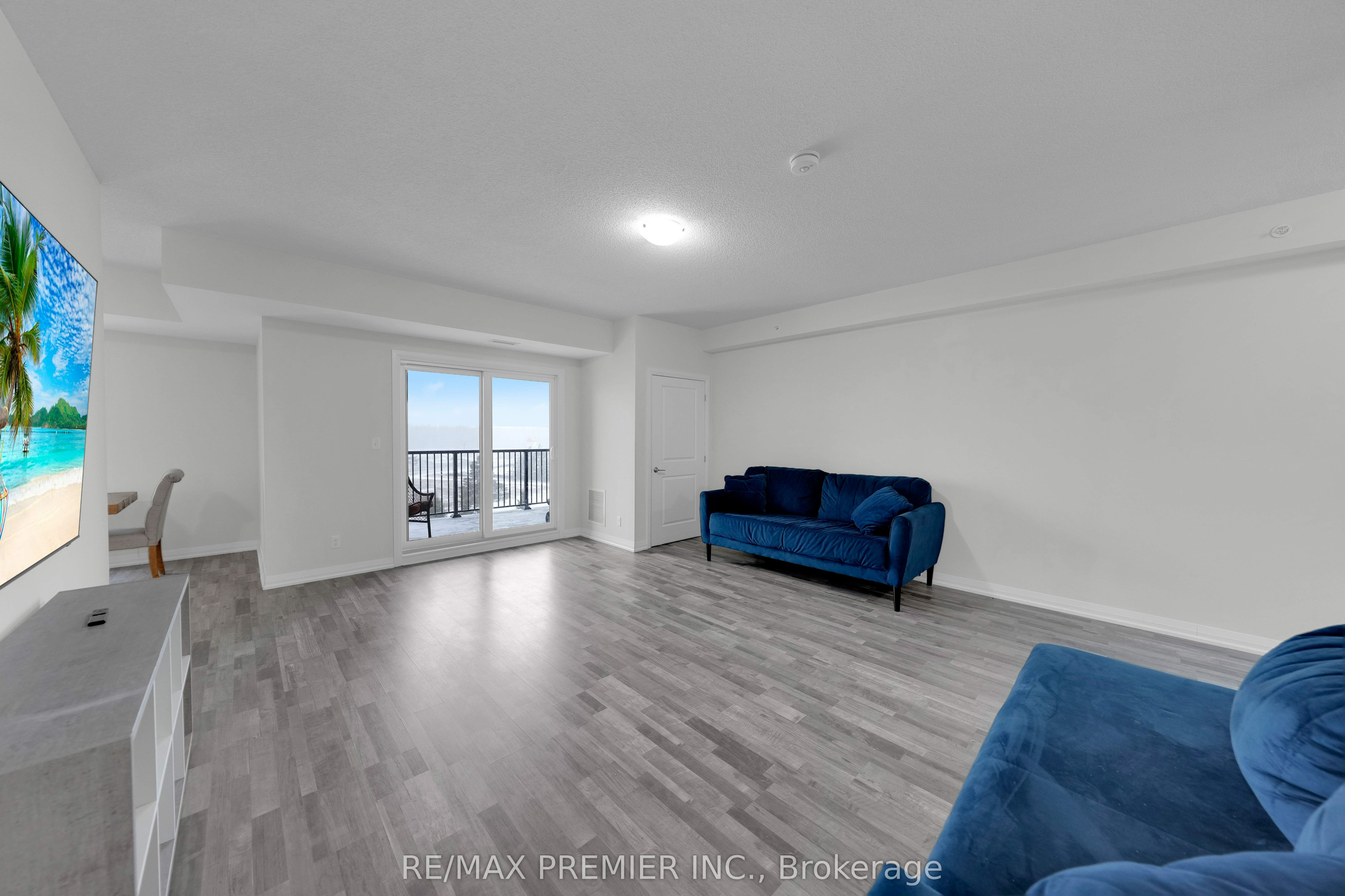 54 Koda Street 417, Barrie, ON L9J 0J6 photo 4
