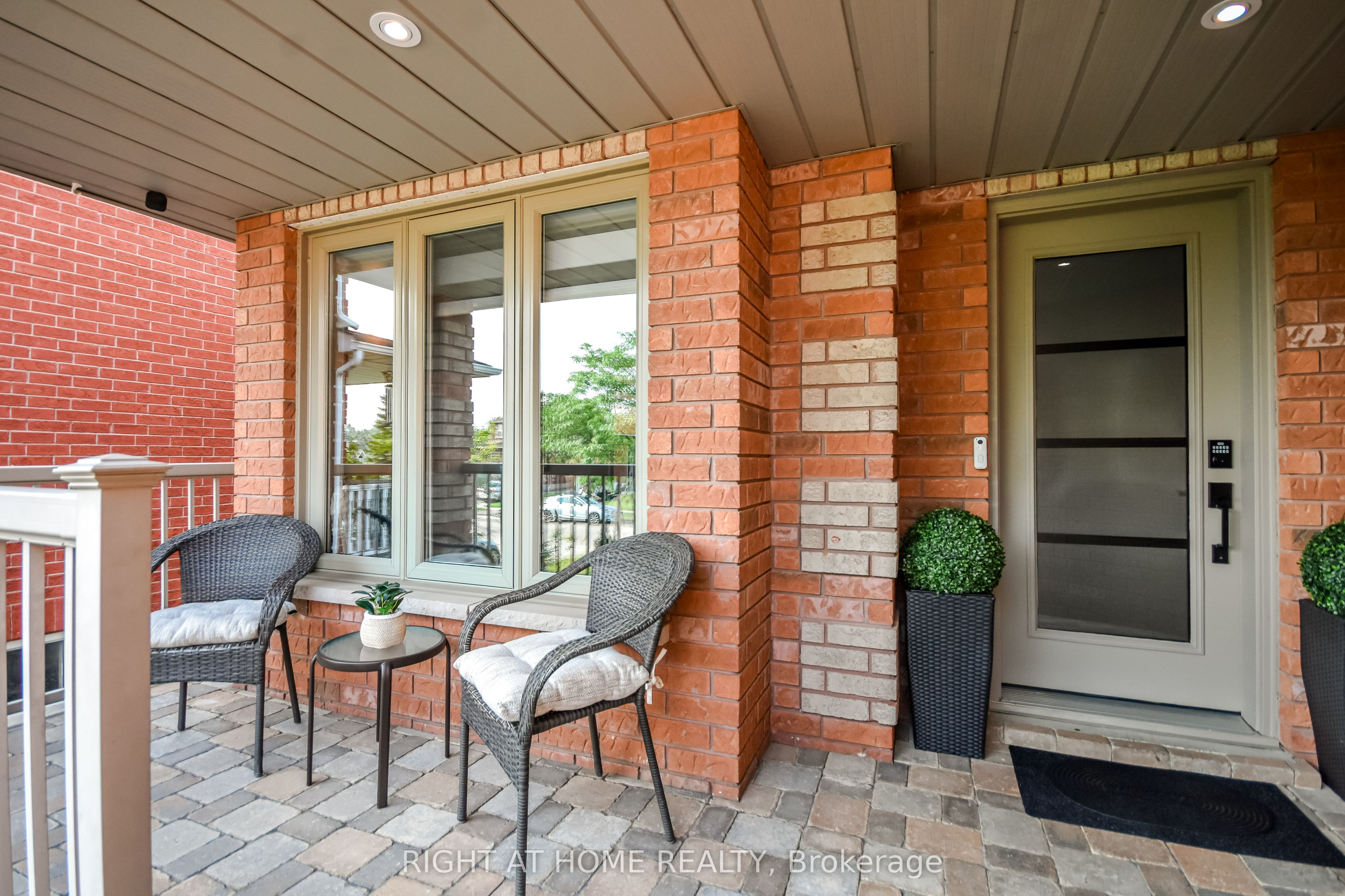 112 Birchwood Drive, Barrie, ON L4M 6X4 photo 3