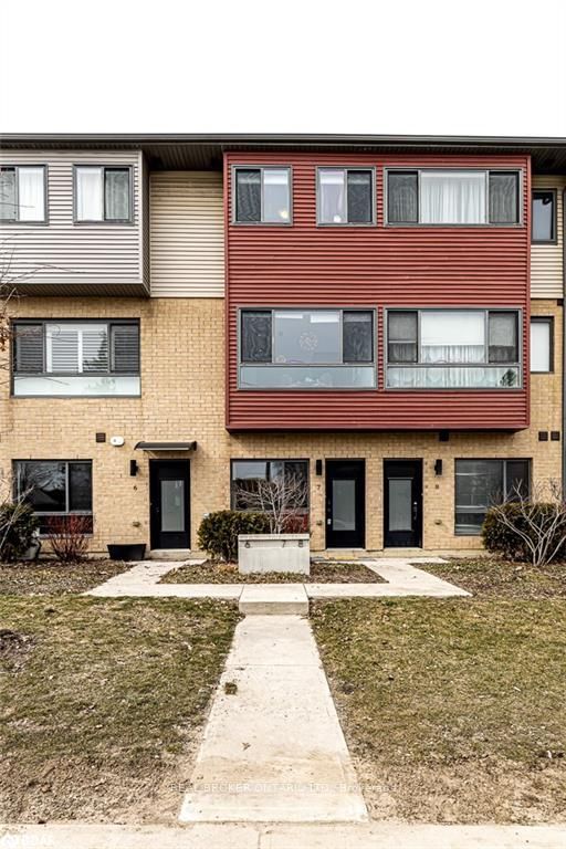 369 Essa Road 8, Barrie, ON L4N 9C8