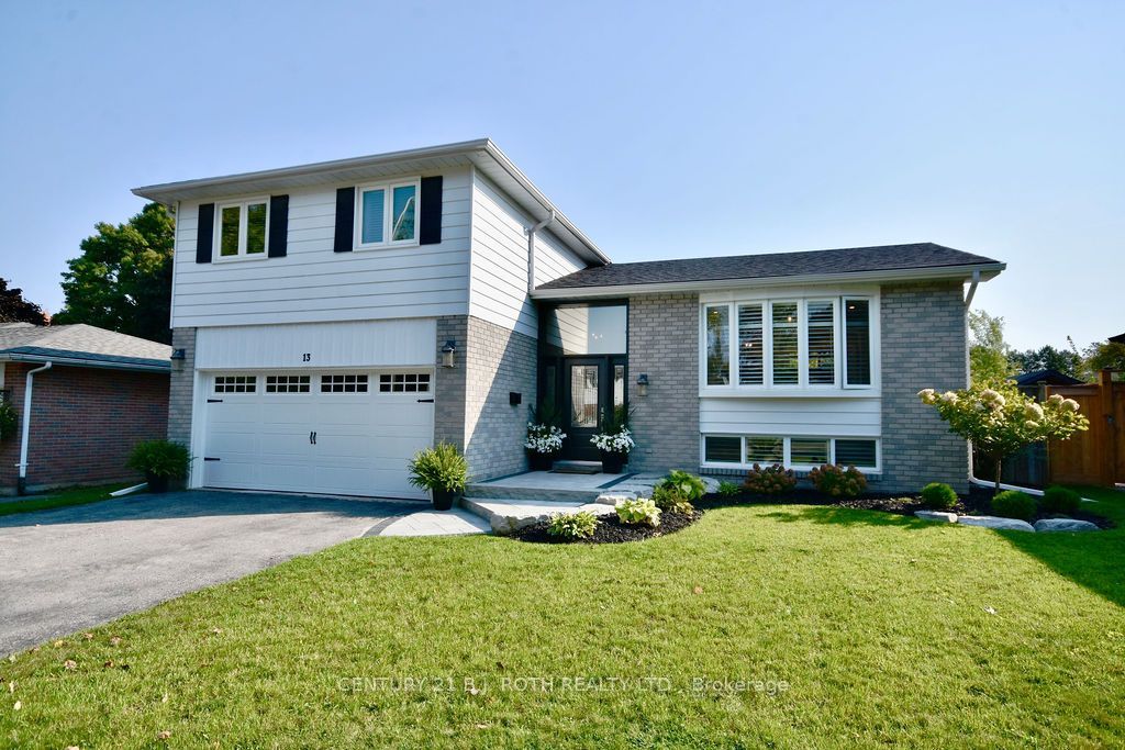 13 Clover Avenue, Barrie, ON L4N 3M7