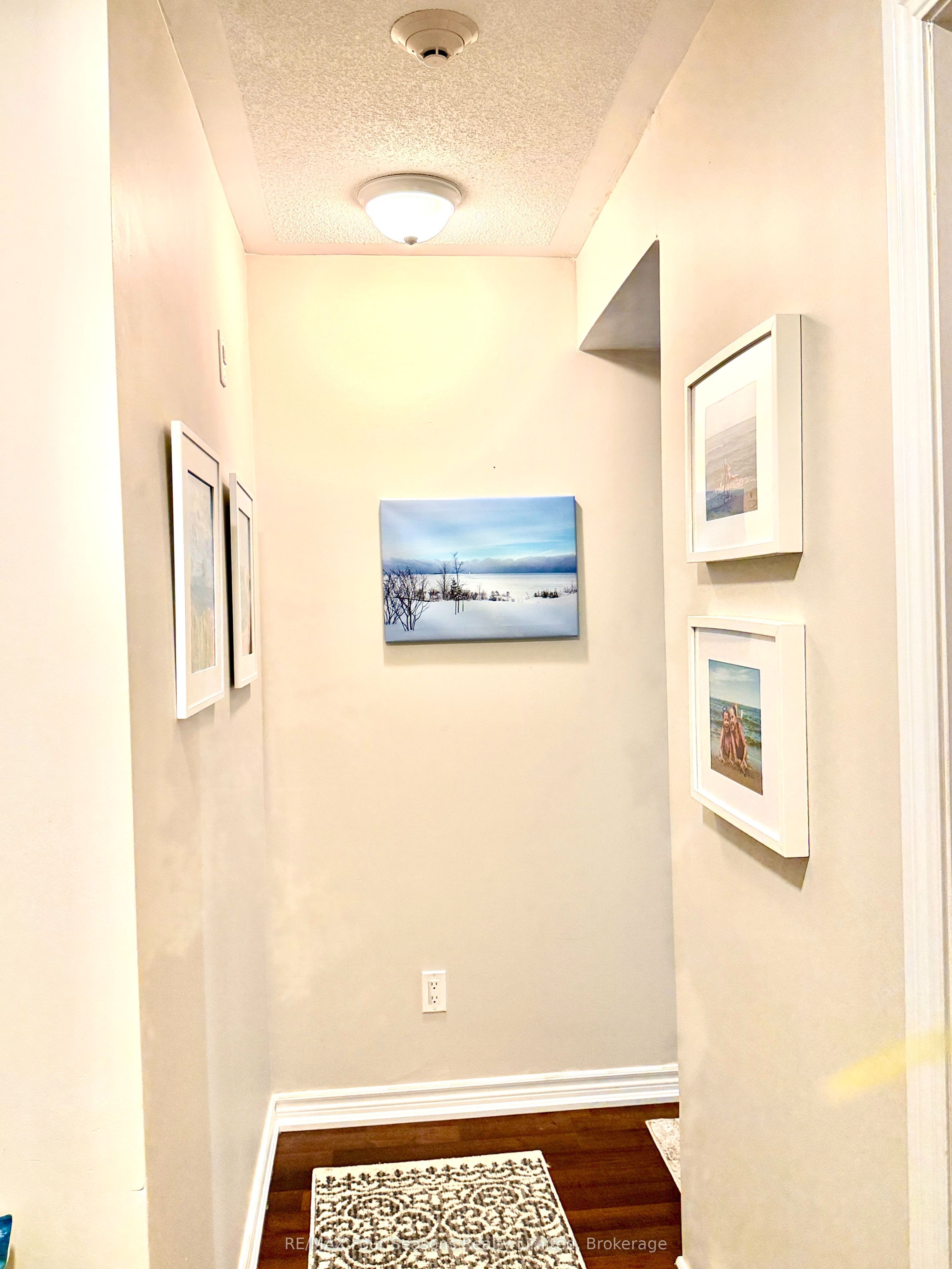 2 Cove Court 301, Collingwood, ON L9Y 0Y6
