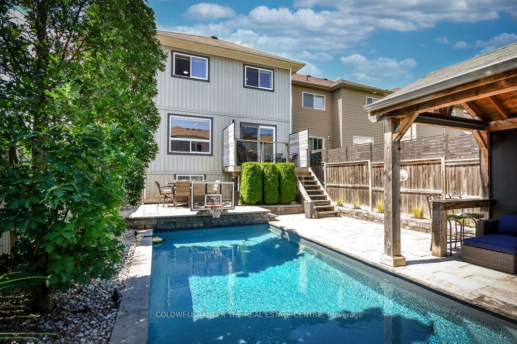 37 Pearl Drive, Orillia, ON L3V 0A5 photo 2