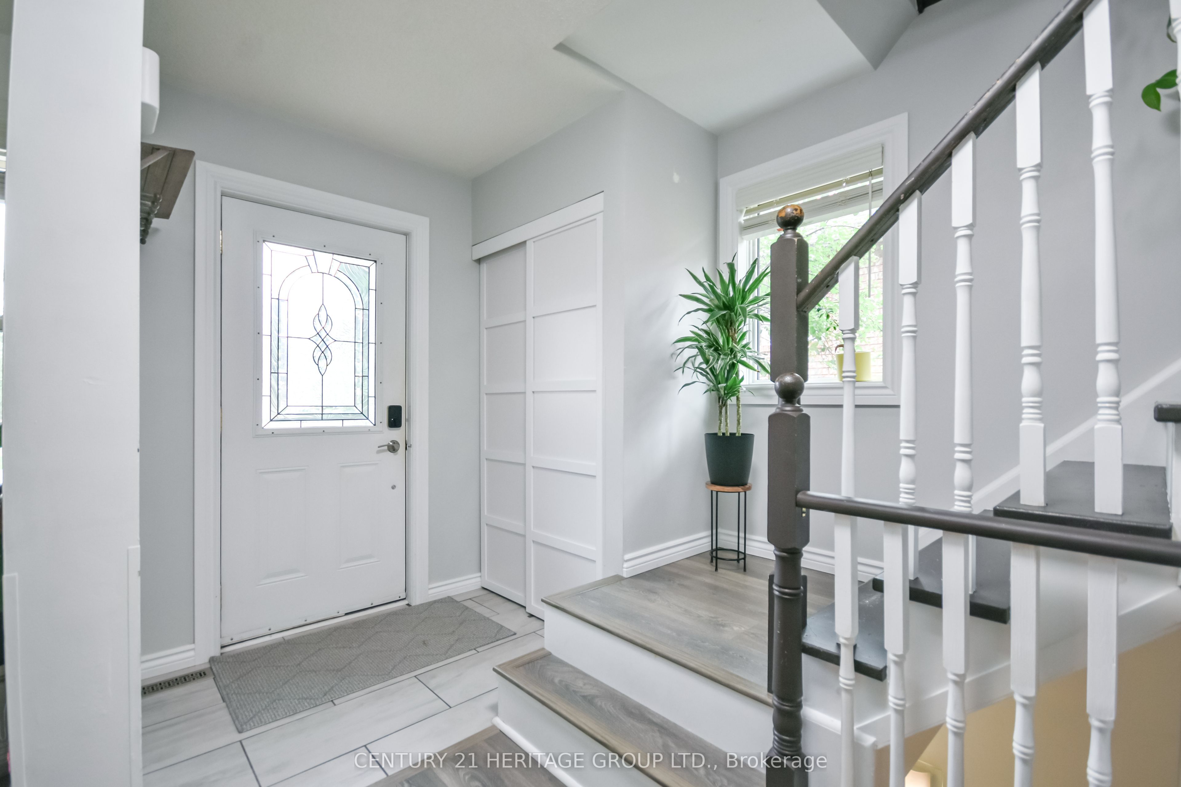 416 Sunnidale Road, Barrie, ON L4N 7A8 photo 2